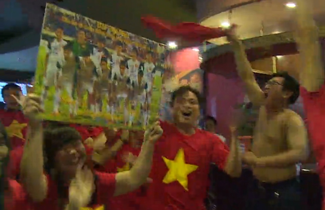 Niem vui CDV Sai Gon khi U19 VN ghi ban vao luoi Trung Quoc hinh anh