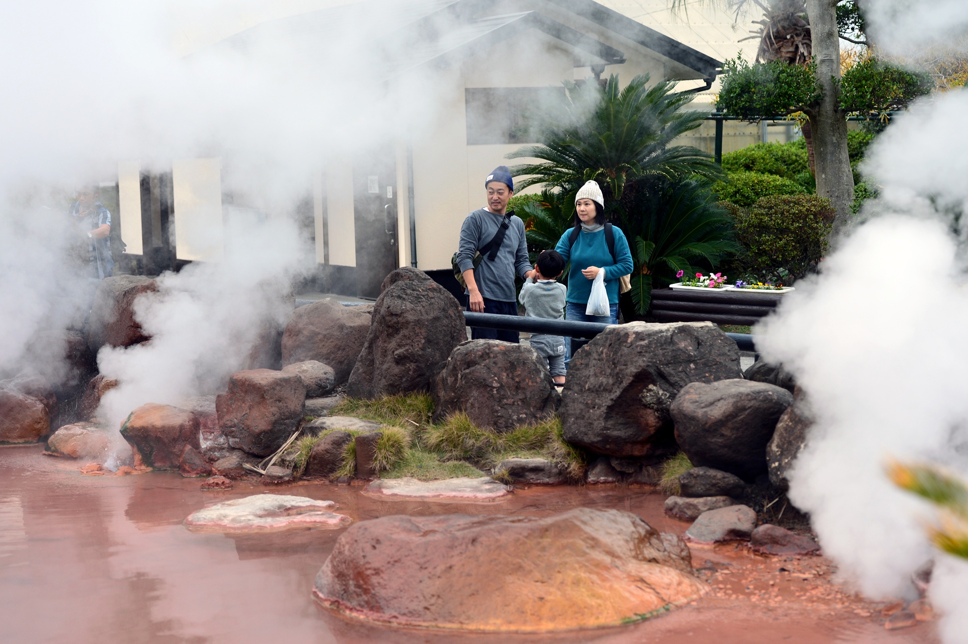 Thien duong tam suoi khoang nong o mien Nam Nhat Ban hinh anh