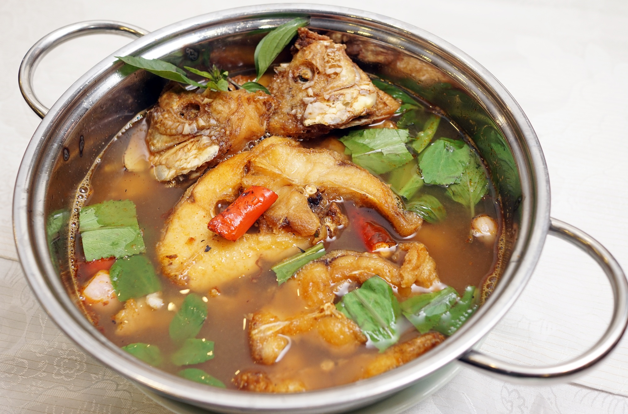 Thuong thuc set lau Thai 700 nghin cho 6 nguoi hinh anh