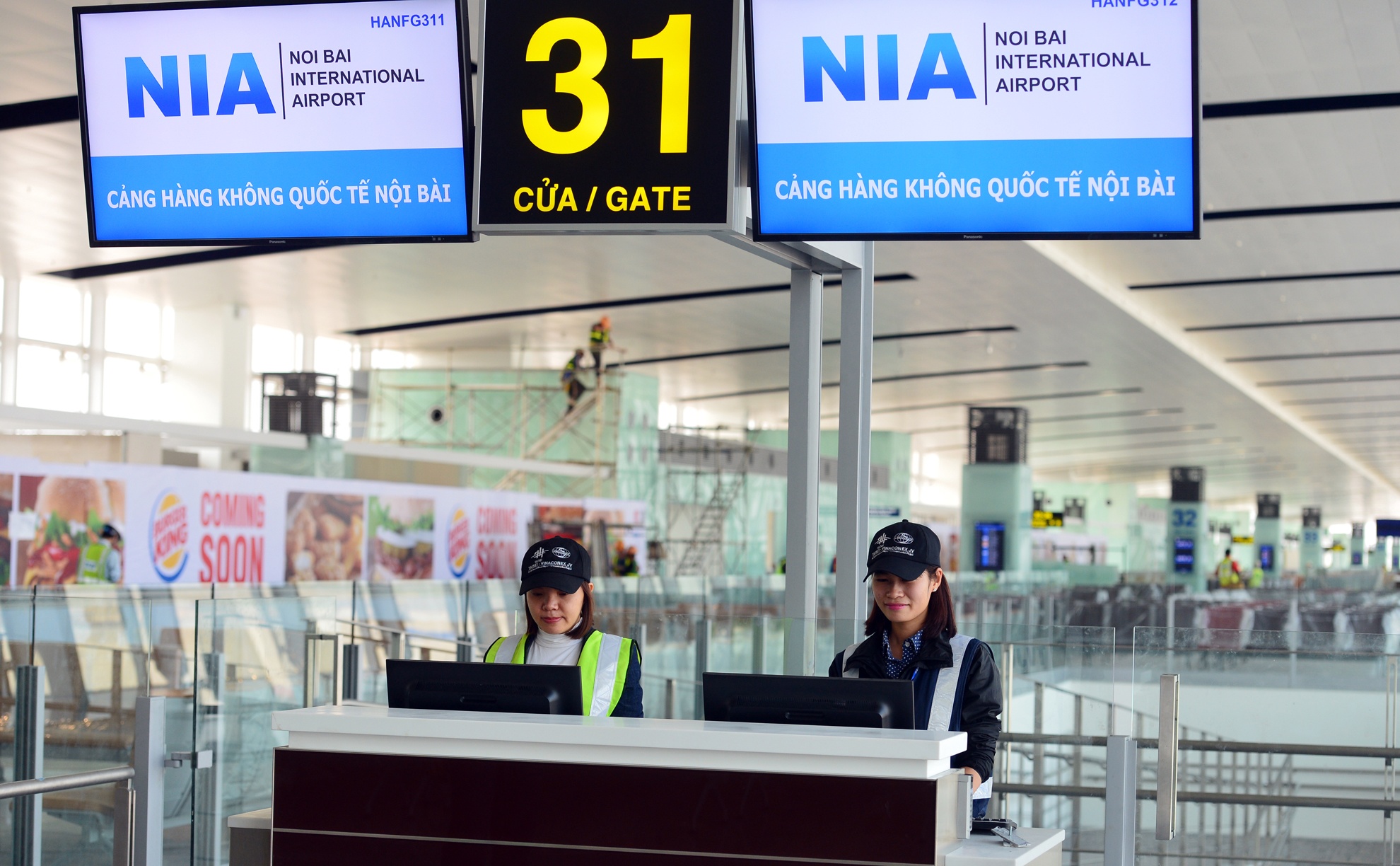 Quy trinh van chuyen hien dai o ga san bay lon nhat Viet Nam hinh anh