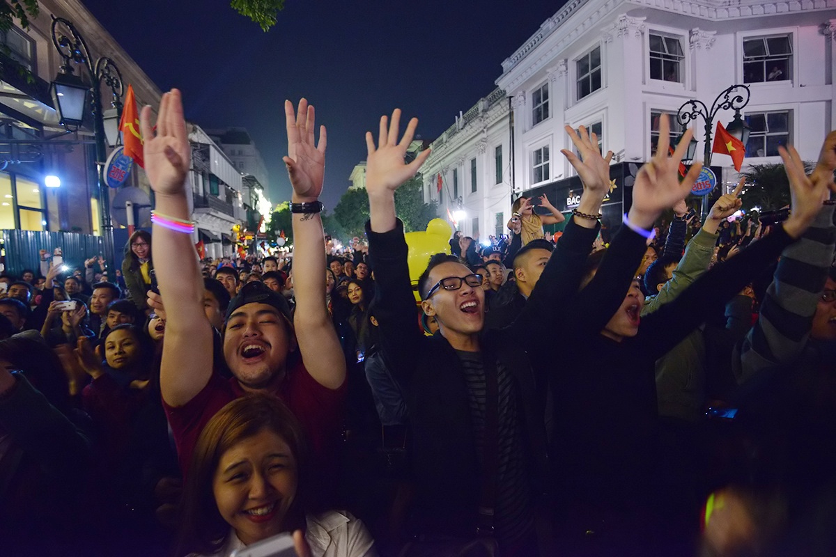 Khoanh khac don nam moi 2015 o thu do hinh anh