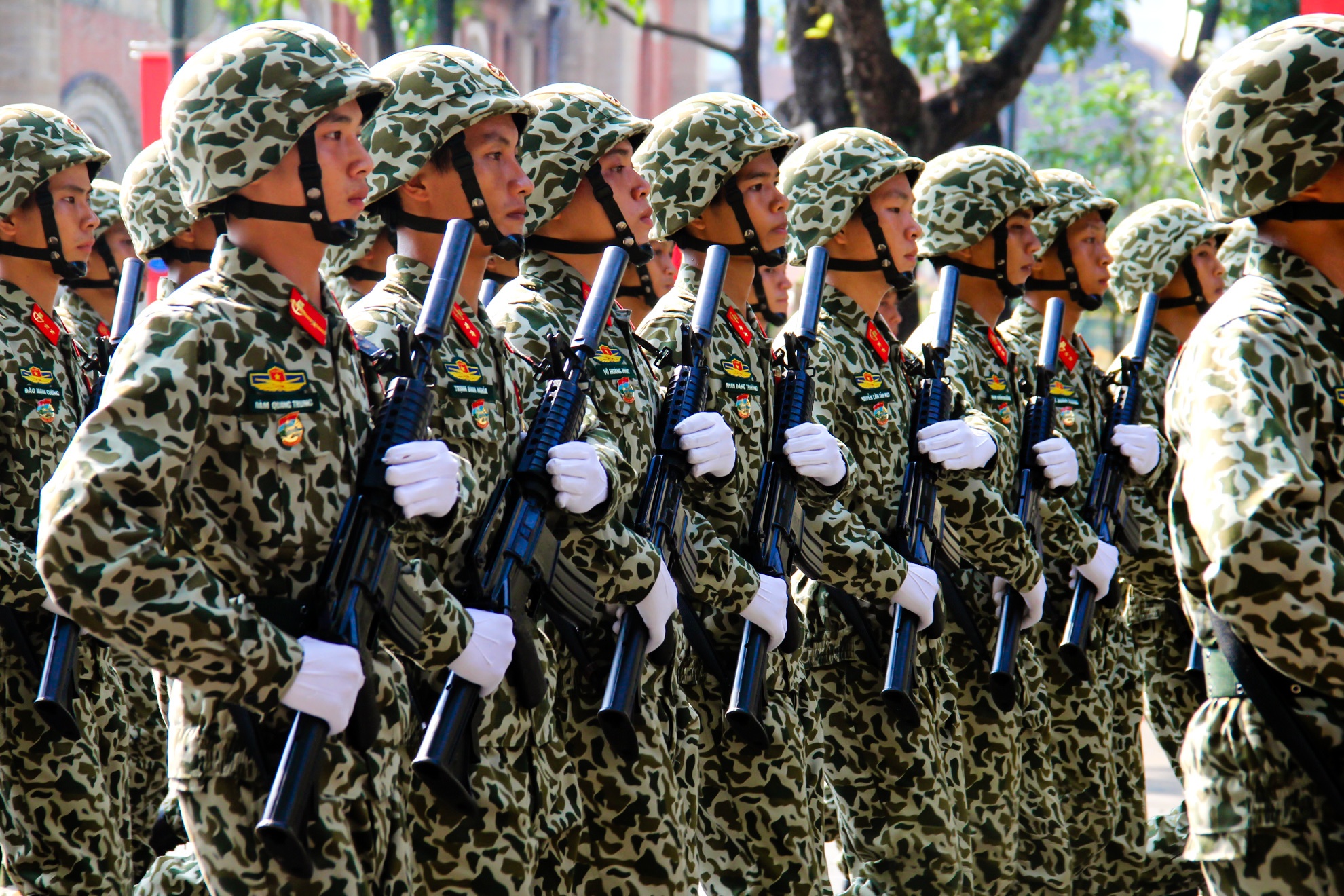 Nhung hinh anh an tuong trong dip nghi le 30/4 hinh anh