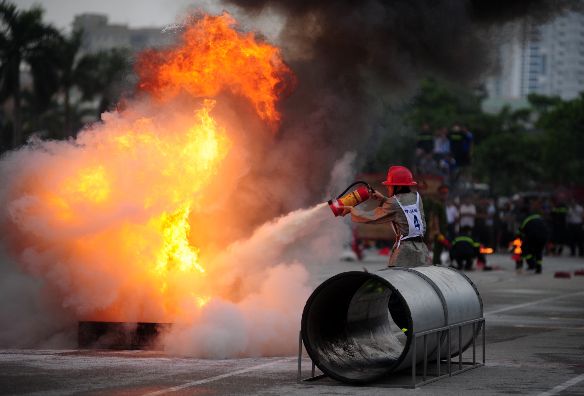 Linh cuu hoa ca nuoc ve Ha Noi pho dien tai nang hinh anh