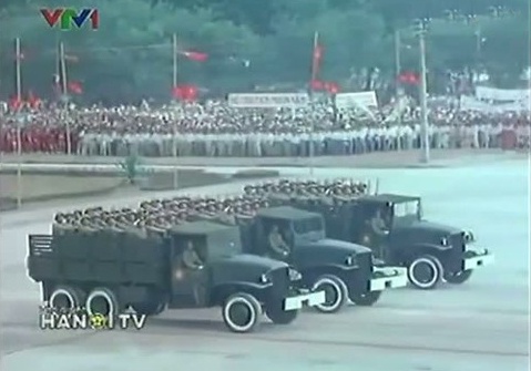 Le duyet binh hao hung nam 1955 hinh anh