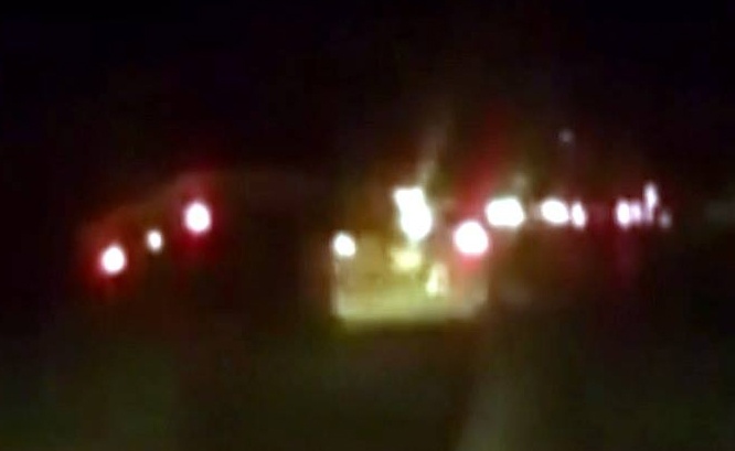 Xe tai danh vong, nhac hai banh tren quoc lo hinh anh