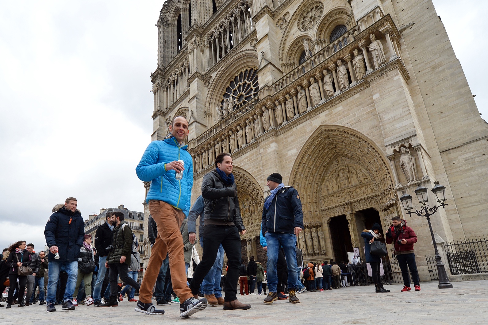 Mot vong cac dia danh noi tieng the gioi o Paris hinh anh