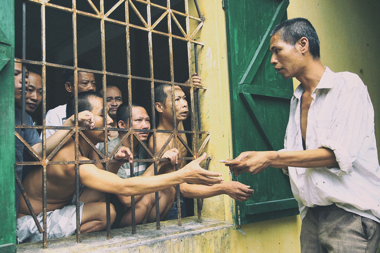 Mot ngay o benh vien tam than hinh anh