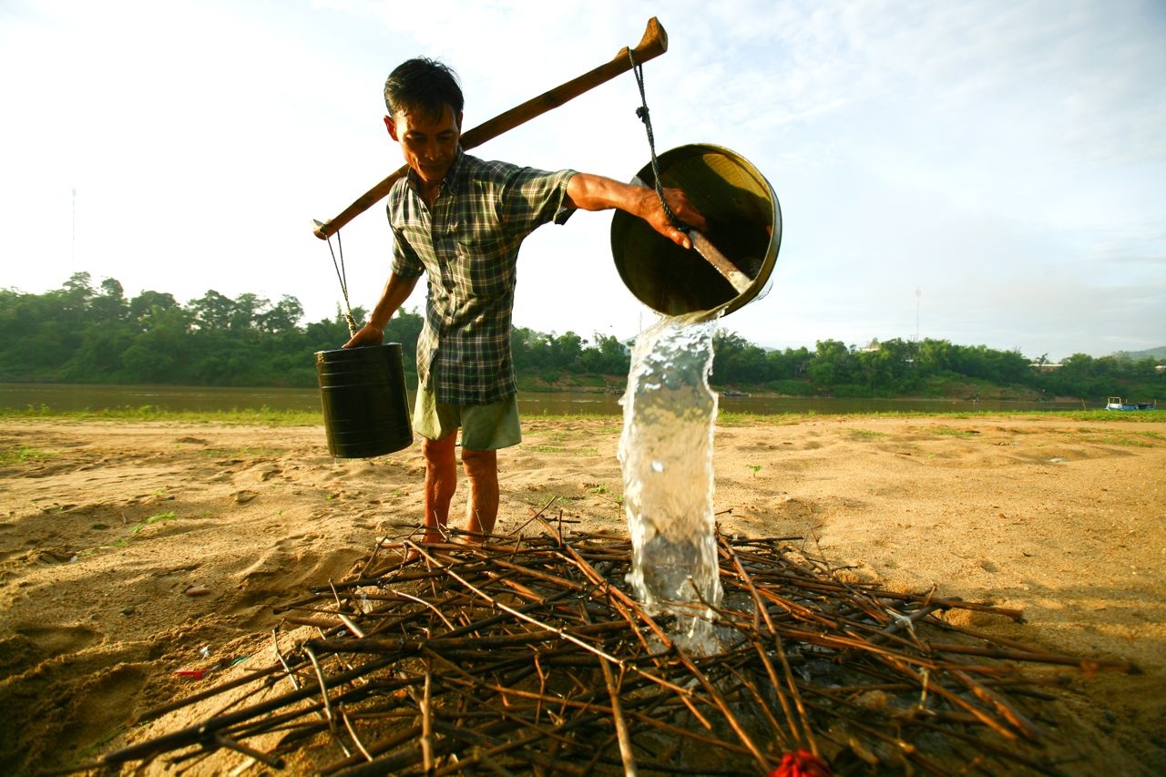 uom gia trong cat anh 2