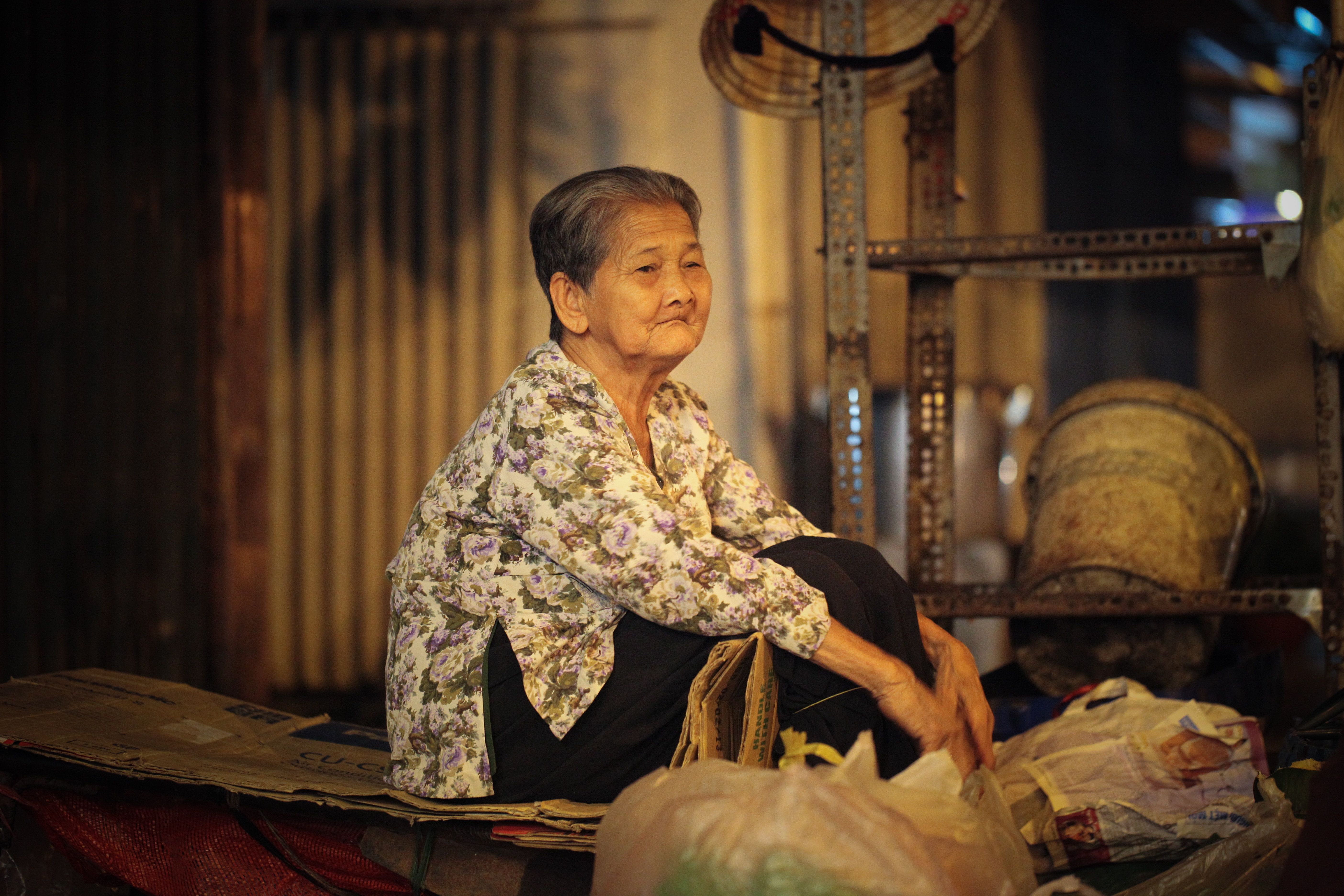 Ba Sau o cho cau Ong Lanh Sai Gon anh 1