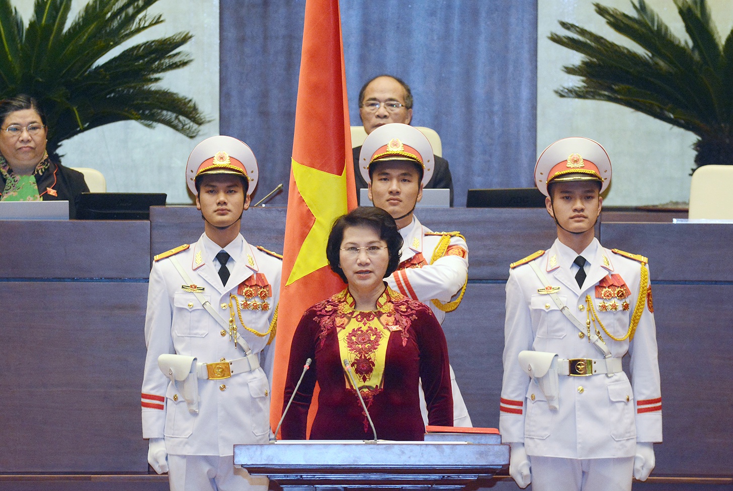 Ba Nguyen Thi Kim Ngan tuyen the nham chuc anh 4