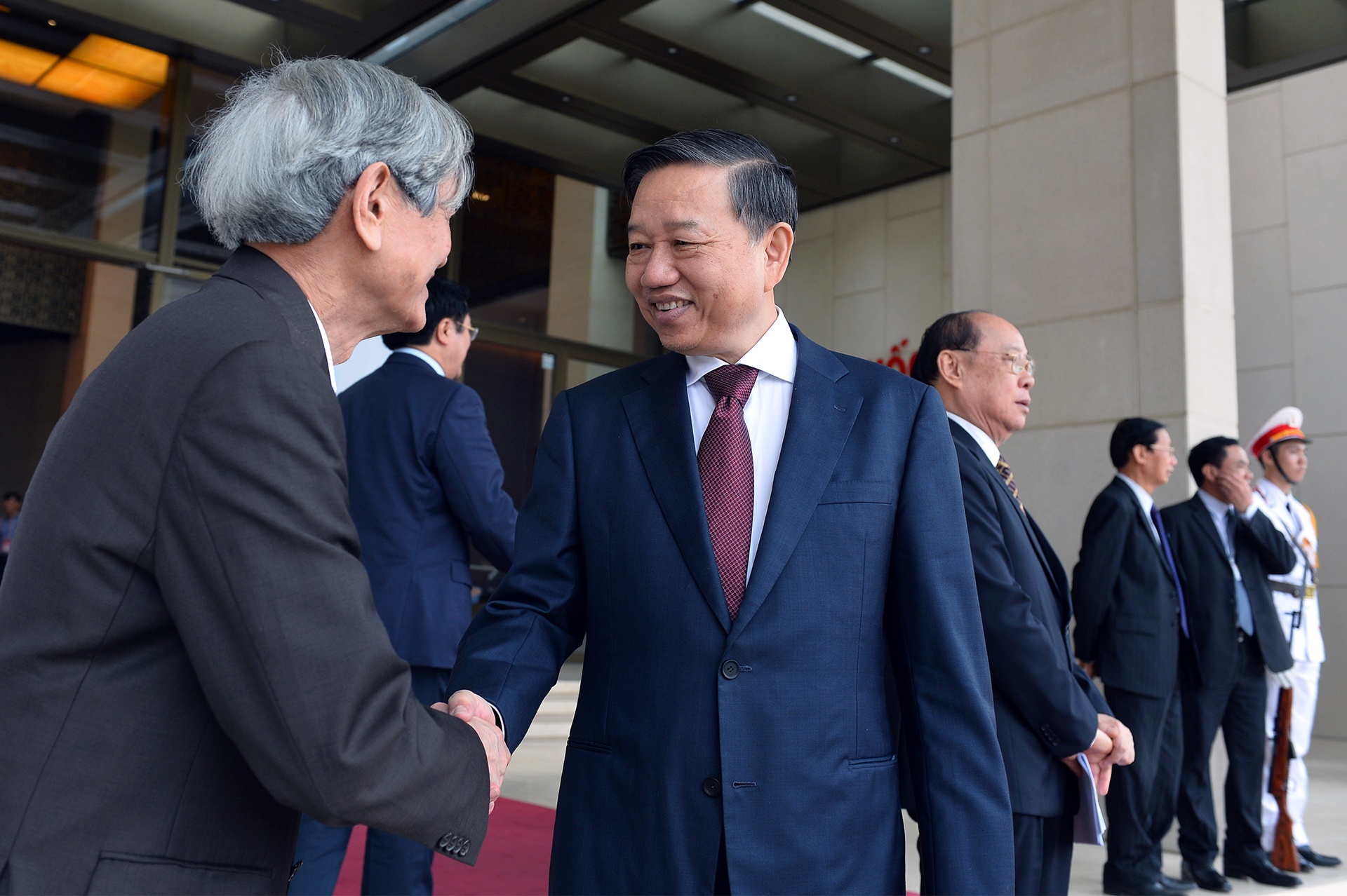 Bế mạc Quốc hội khóa 13 ảnh 6 Be mac Quoc hoi khoa 13 anh 6