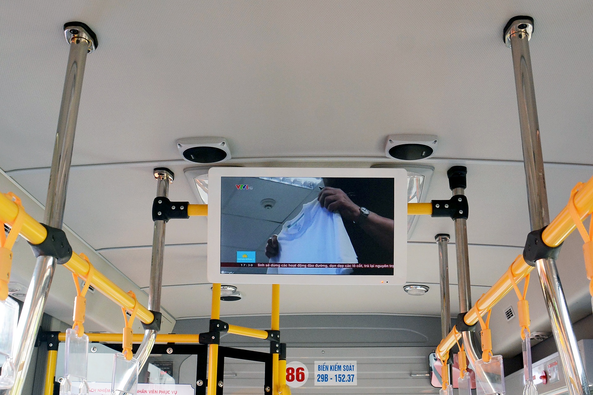 Xe buyt 5 sao di san bay Noi Bai anh 13