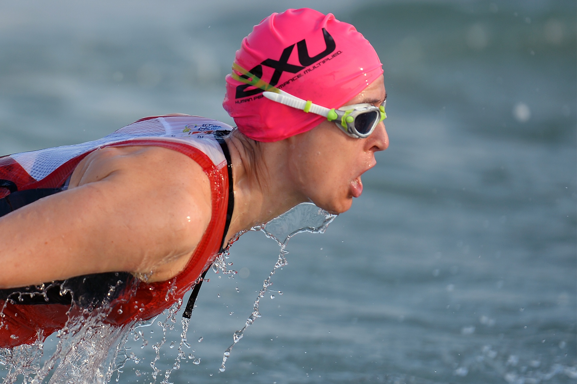Khoanh khac an tuong Ironman 70.3 2016 tai Da Nang hinh anh
