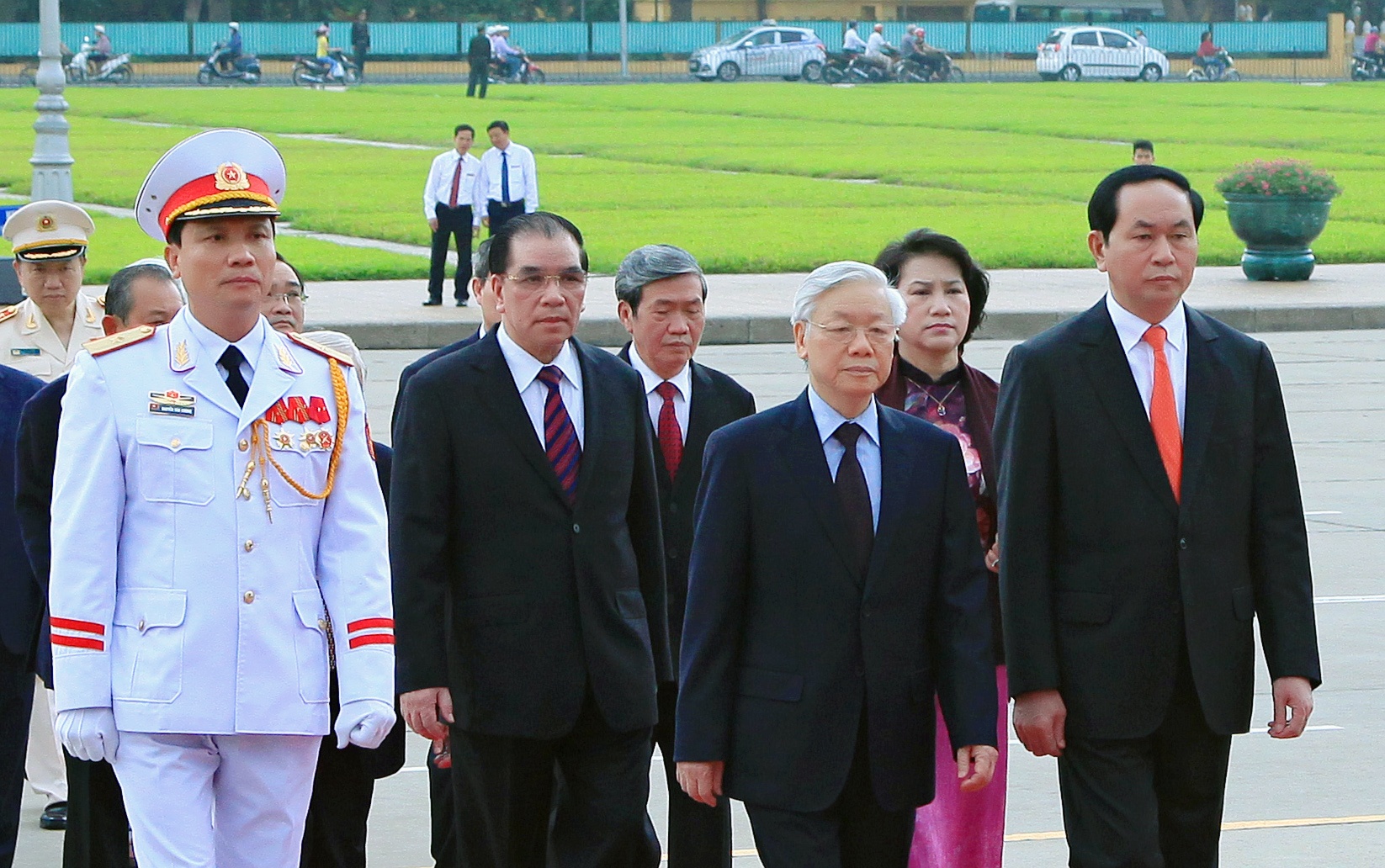 lang dao Dang vieng sinh nhat Bac Ho anh 4