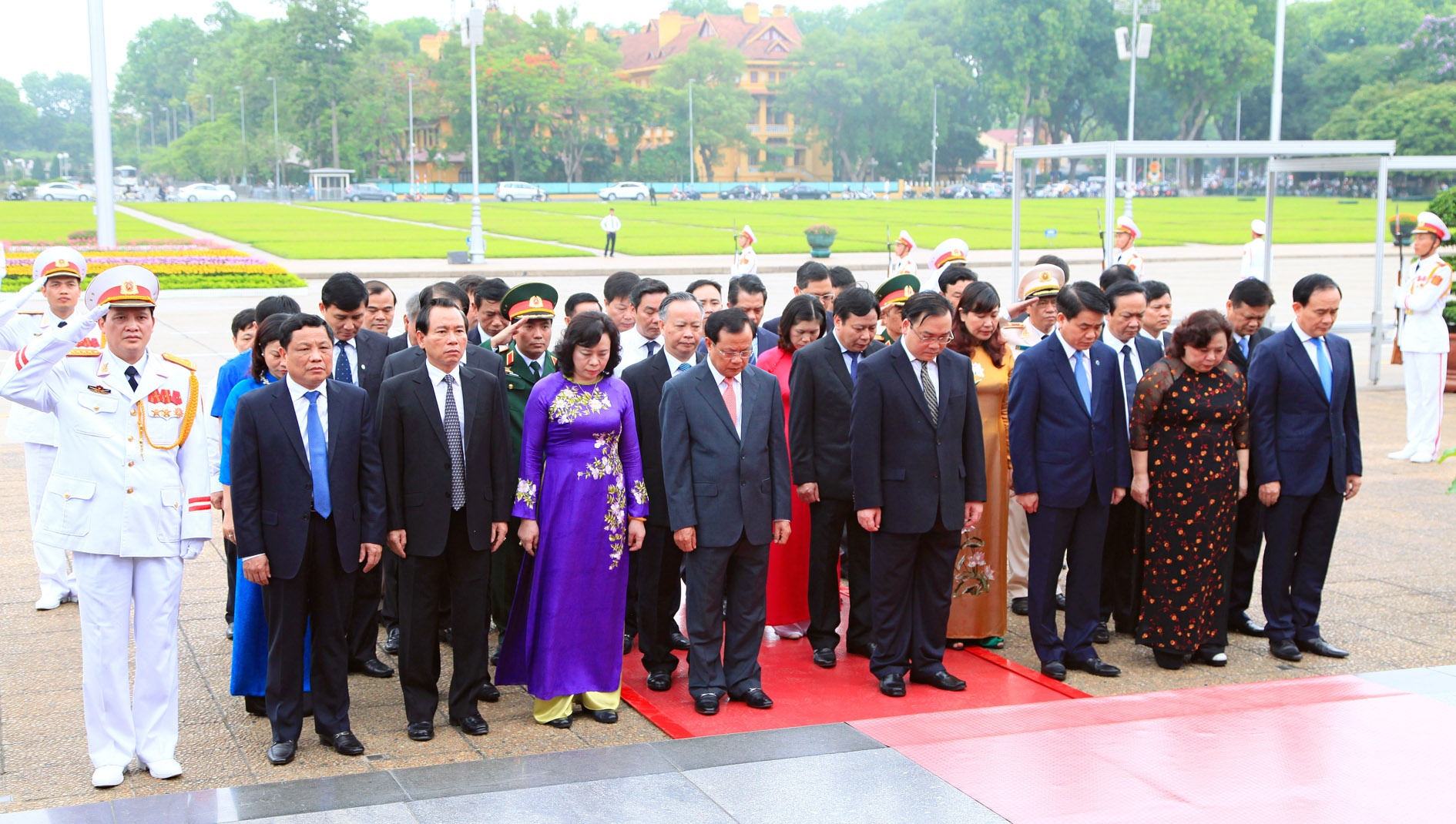 lang dao Dang vieng sinh nhat Bac Ho anh 6