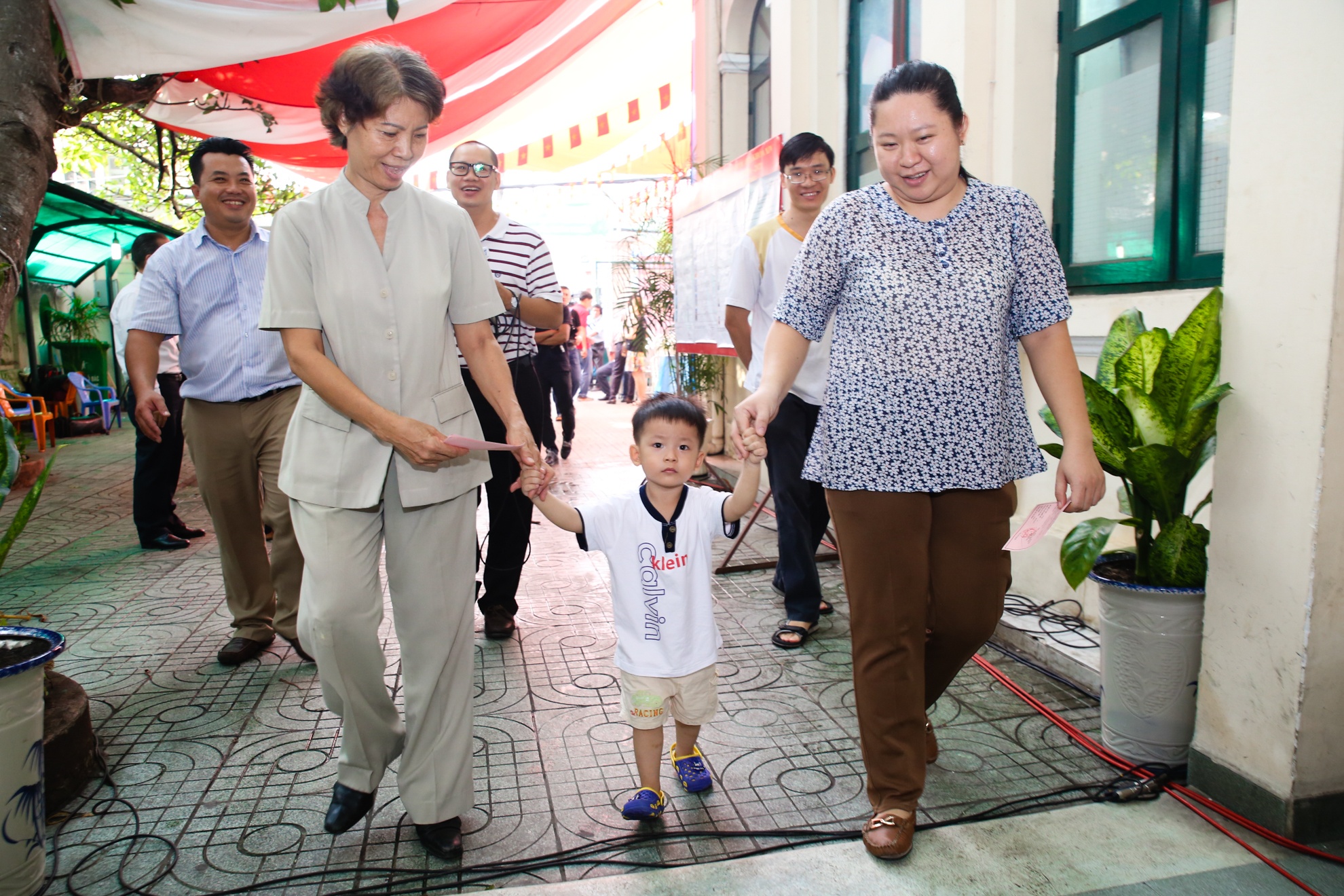 Cu tri bau cu dai bieu Quoc hoi anh 1