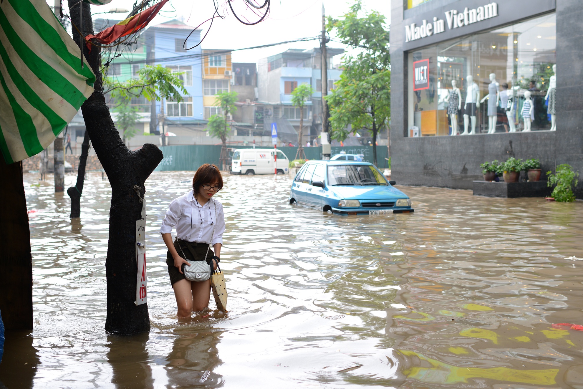 Mua lon Ha Noi ngap sau anh 16