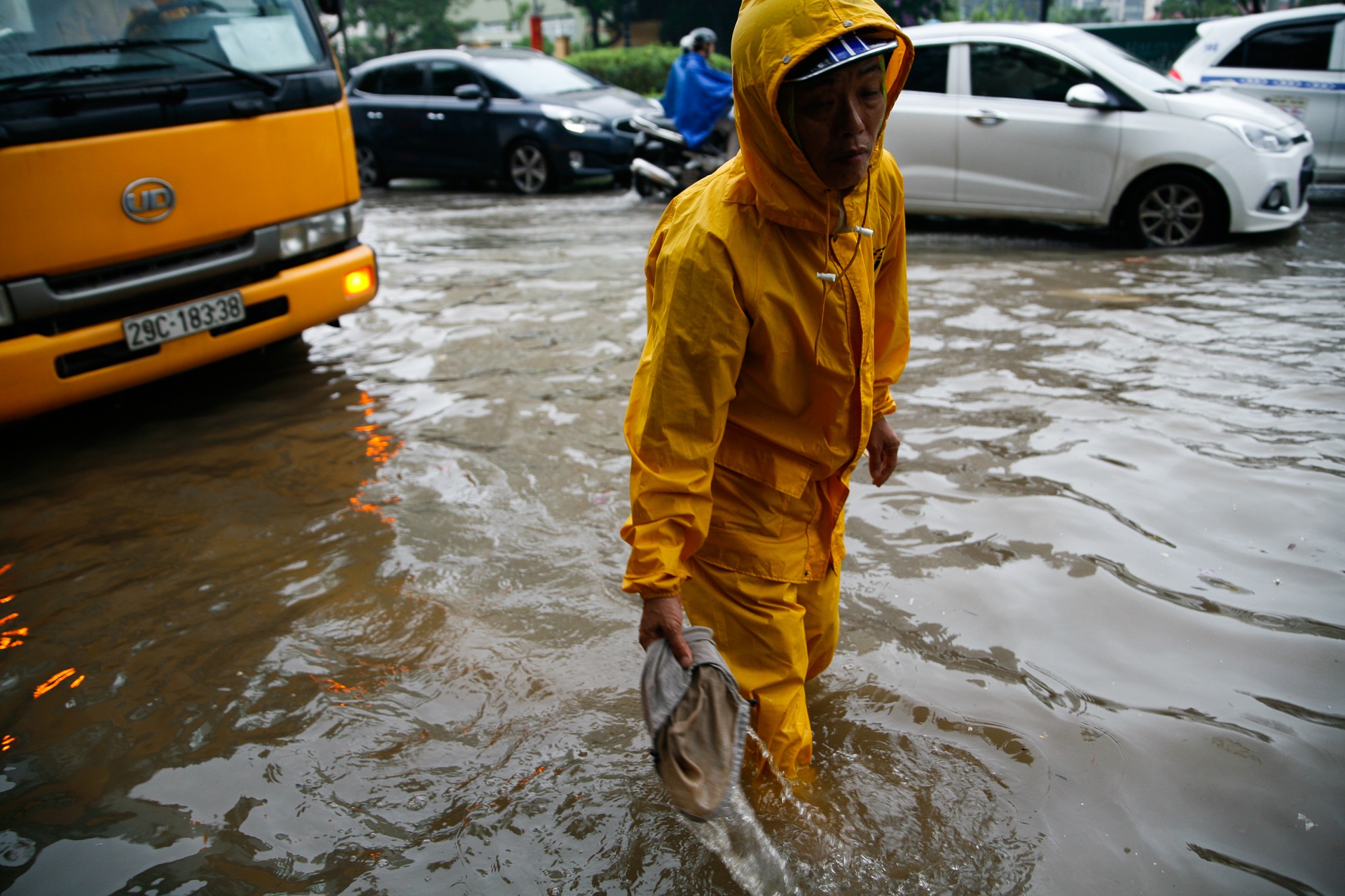 Mua lon Ha Noi ngap sau anh 13