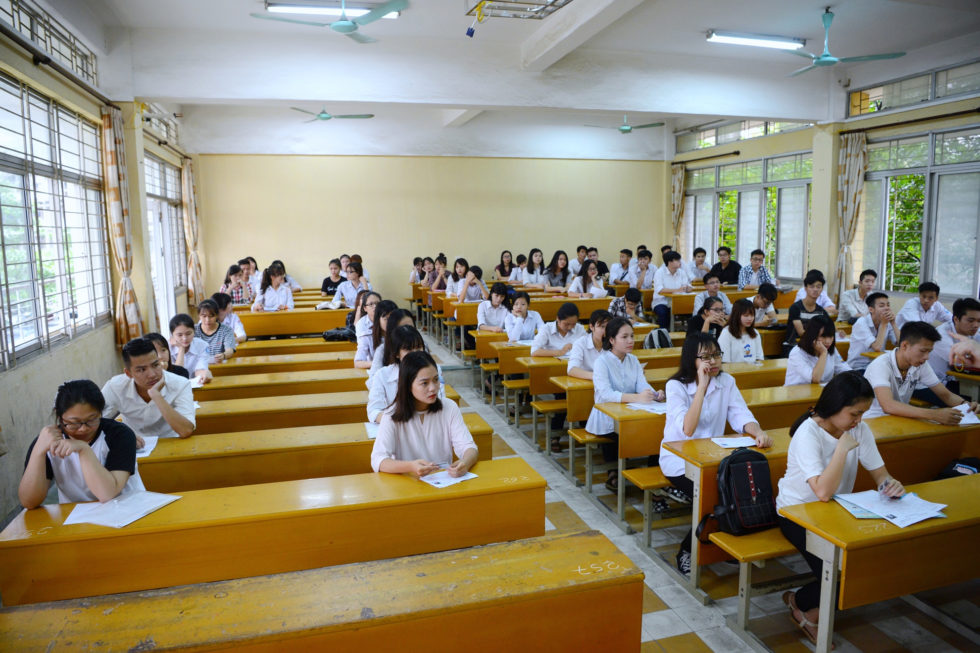 lam thu tuc thi THPT QG 2016 anh 10