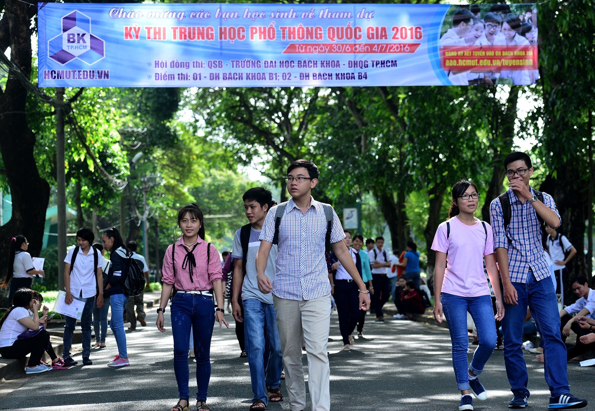 lam thu tuc thi THPT QG 2016 anh 13