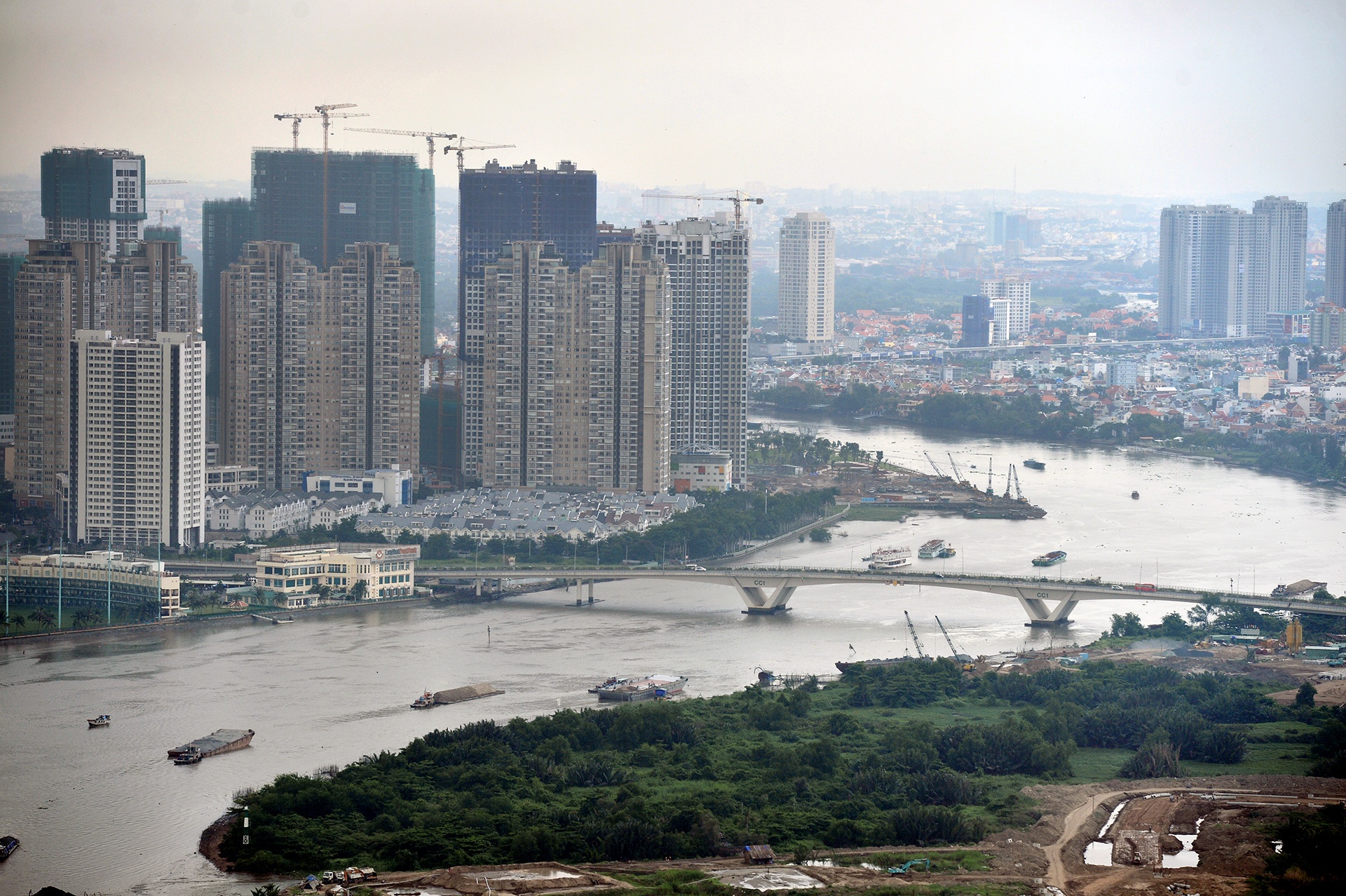 Dien mao Sai Gon sau 2 nam nhin tu toa Bitexco hinh anh