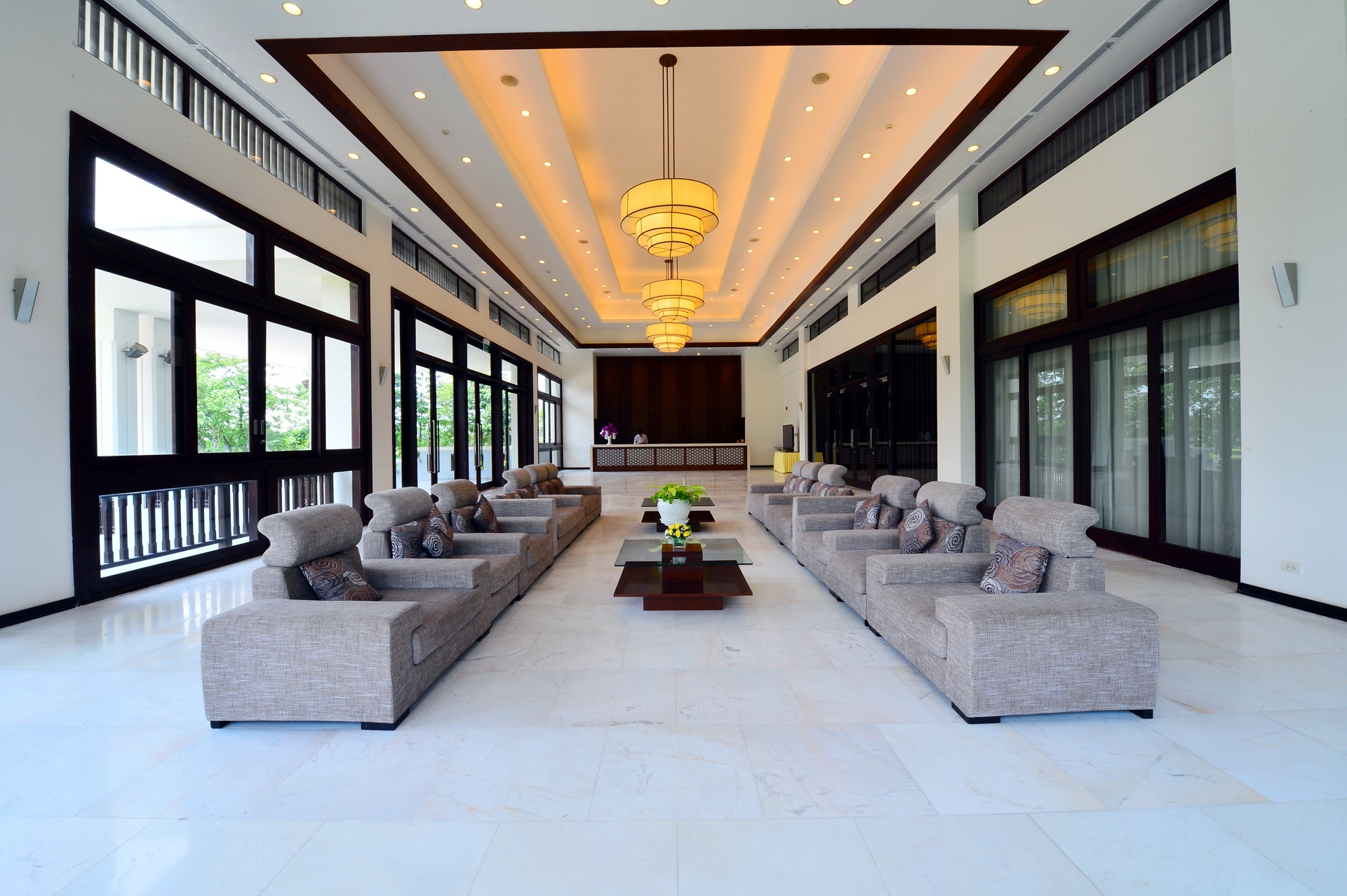 biet thu trong trung tam Hoi nghi quoc gia anh 6