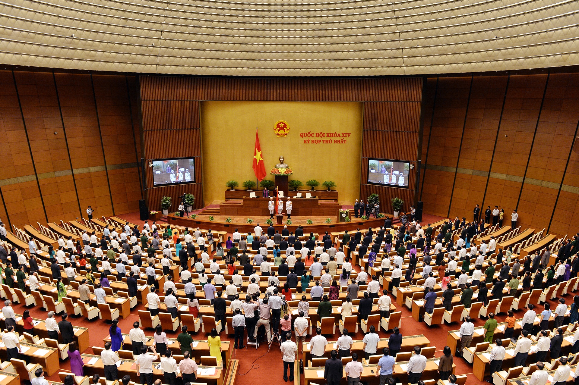 Le tuyen the cua Chu tich Quoc hoi anh 1