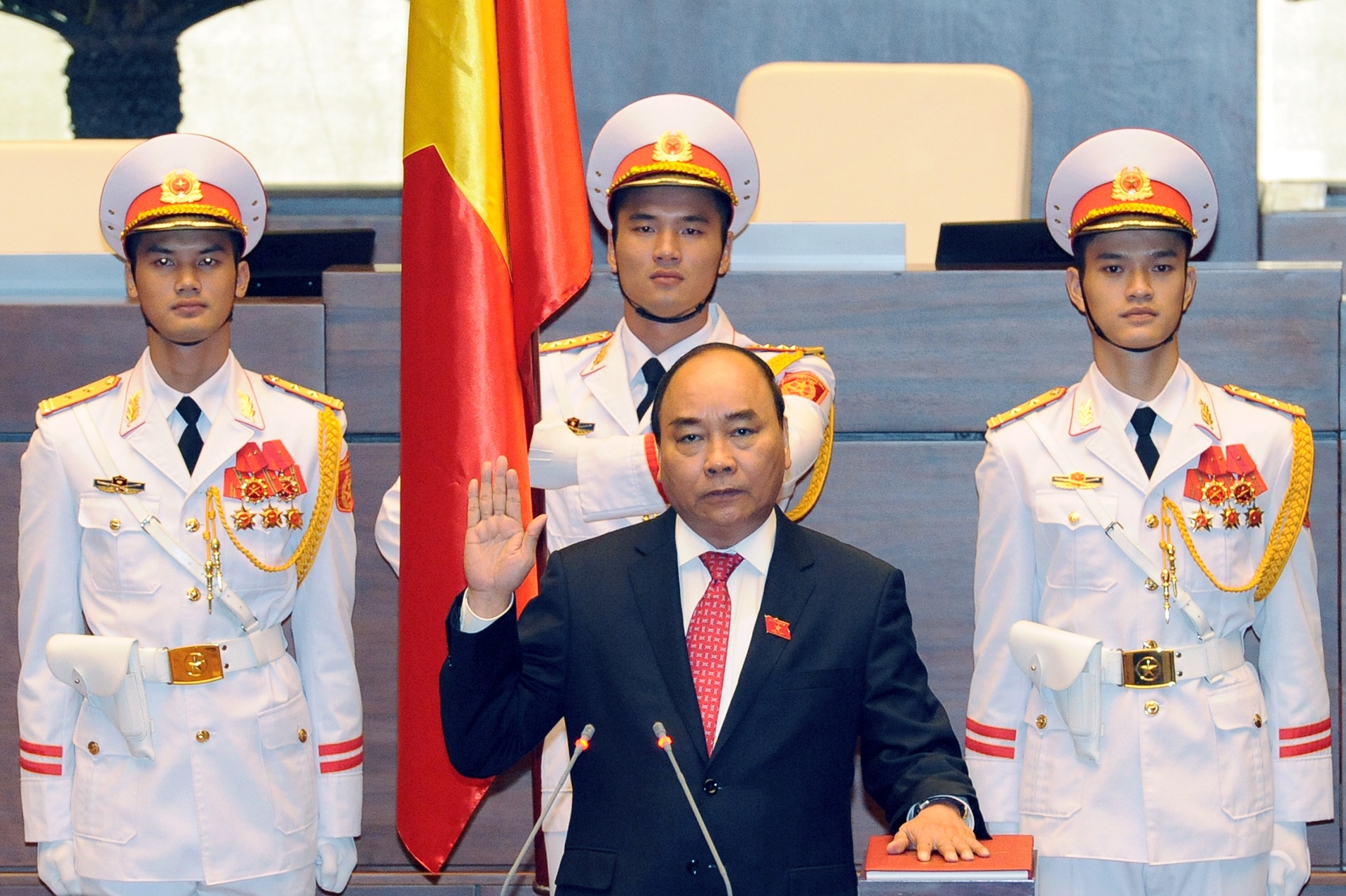 Thu tuong Nguyen Xuan Phuc tai dac cu anh 6