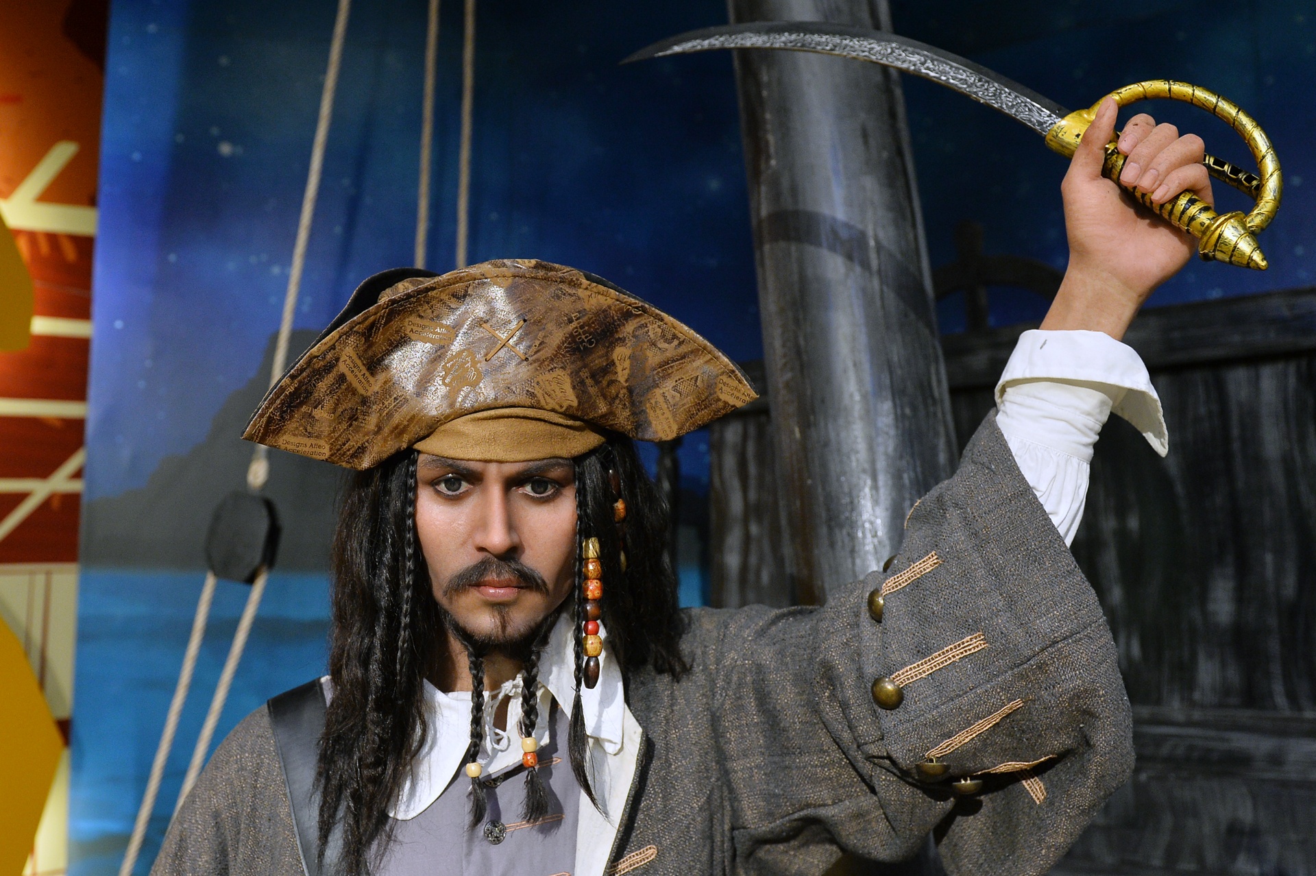 Khu trung bay tuong sap nguoi noi tieng lon nhat Viet Nam hinh anh