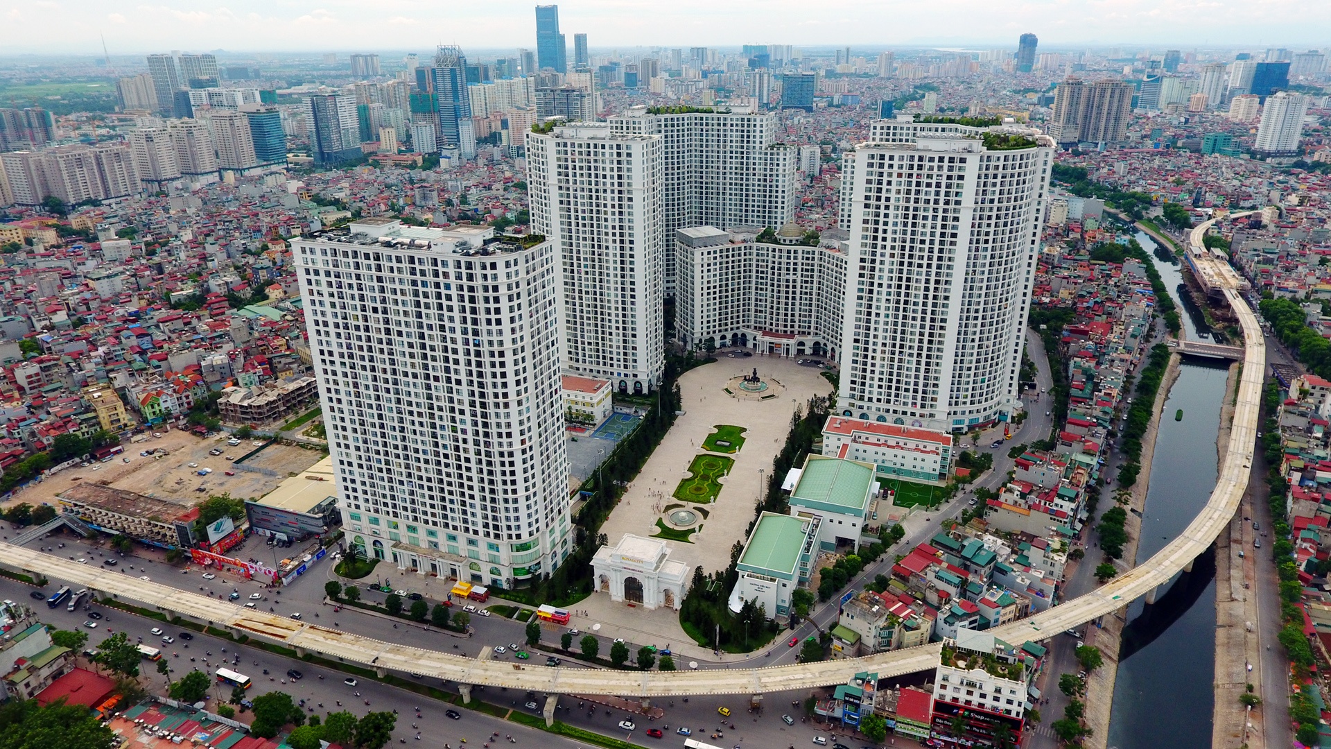 duong sat tren cao Cat Linh - Ha Dong anh 6