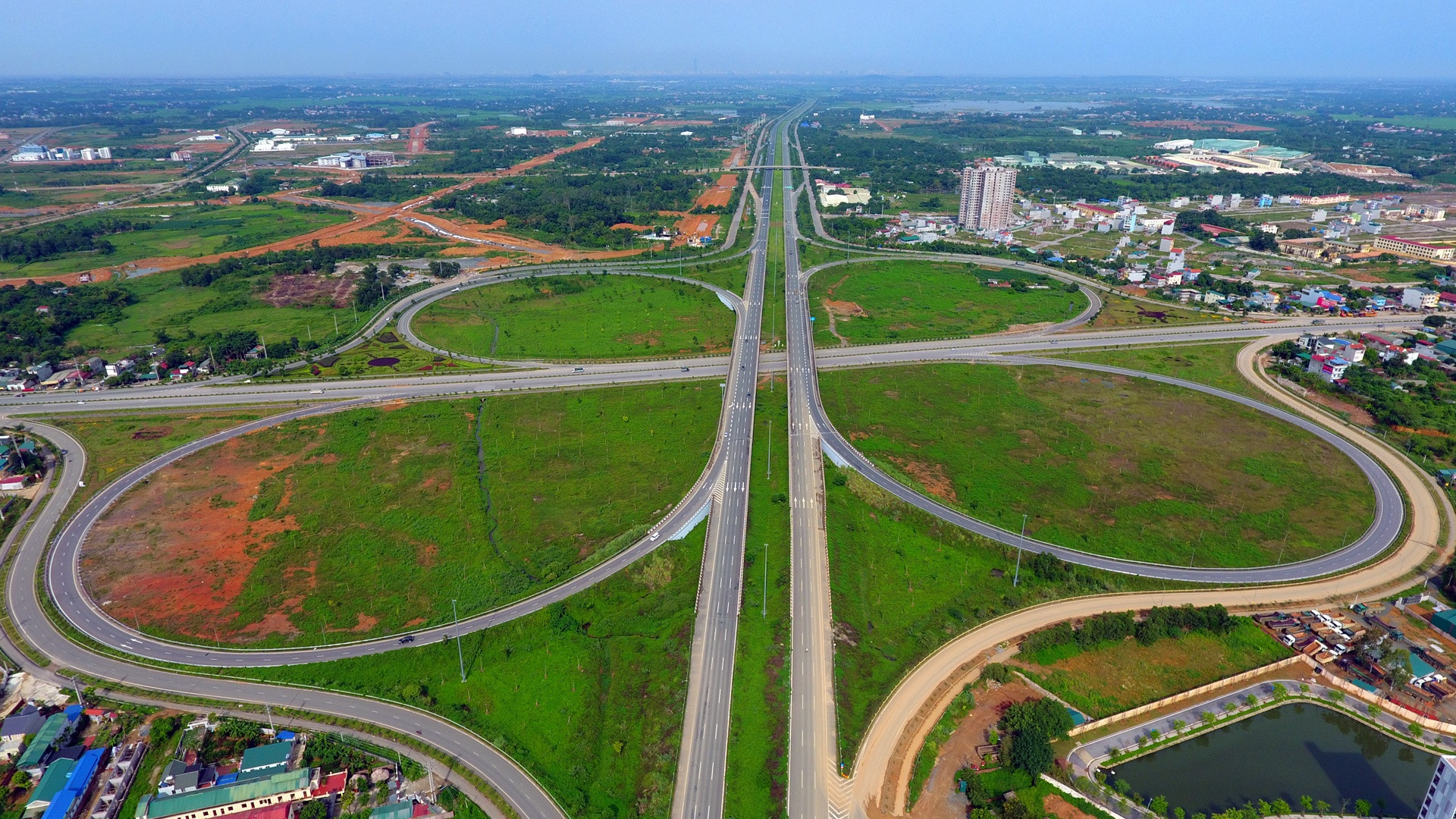 Cat co tien nghin ty o dai lo Thang Long anh 15