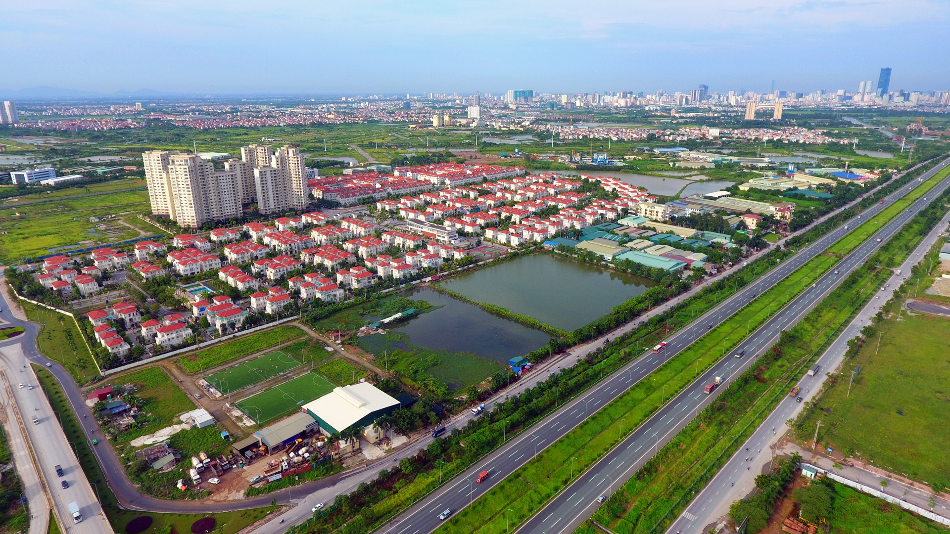 Cat co tien nghin ty o dai lo Thang Long anh 4