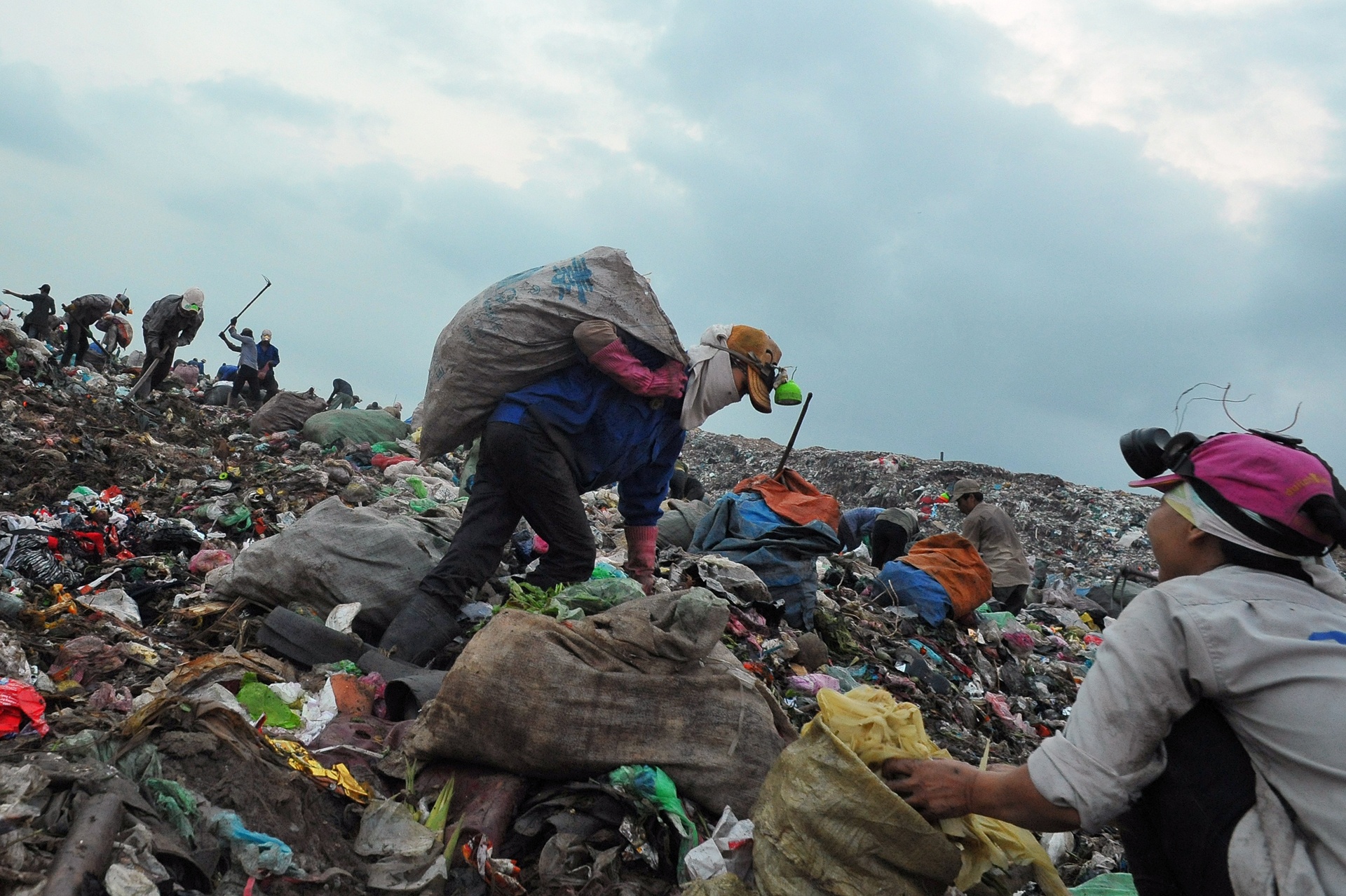 bai rac Nam Son lon nhat Ha Noi anh 15