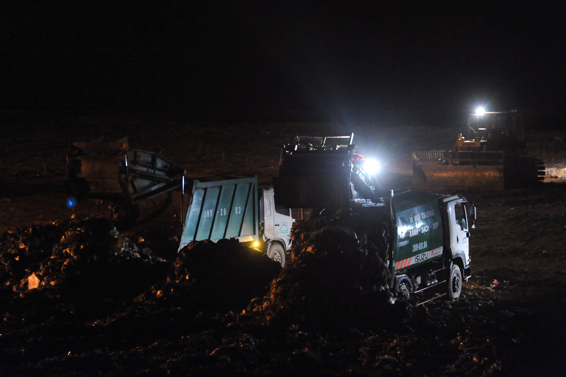 bai rac Nam Son lon nhat Ha Noi anh 2