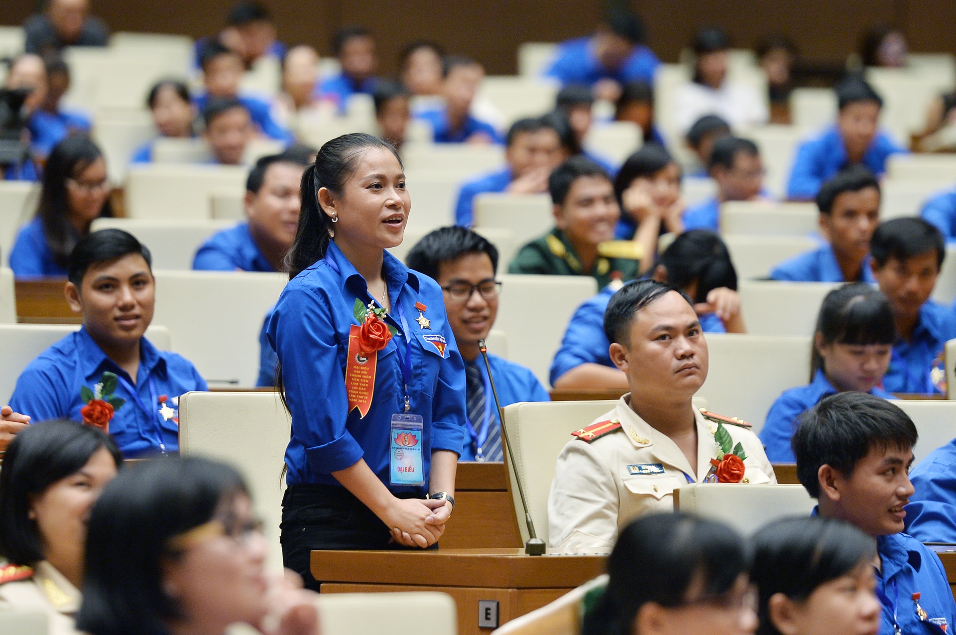 Chu tich Quoc hoi gap go thanh nien Viet Nam anh 9