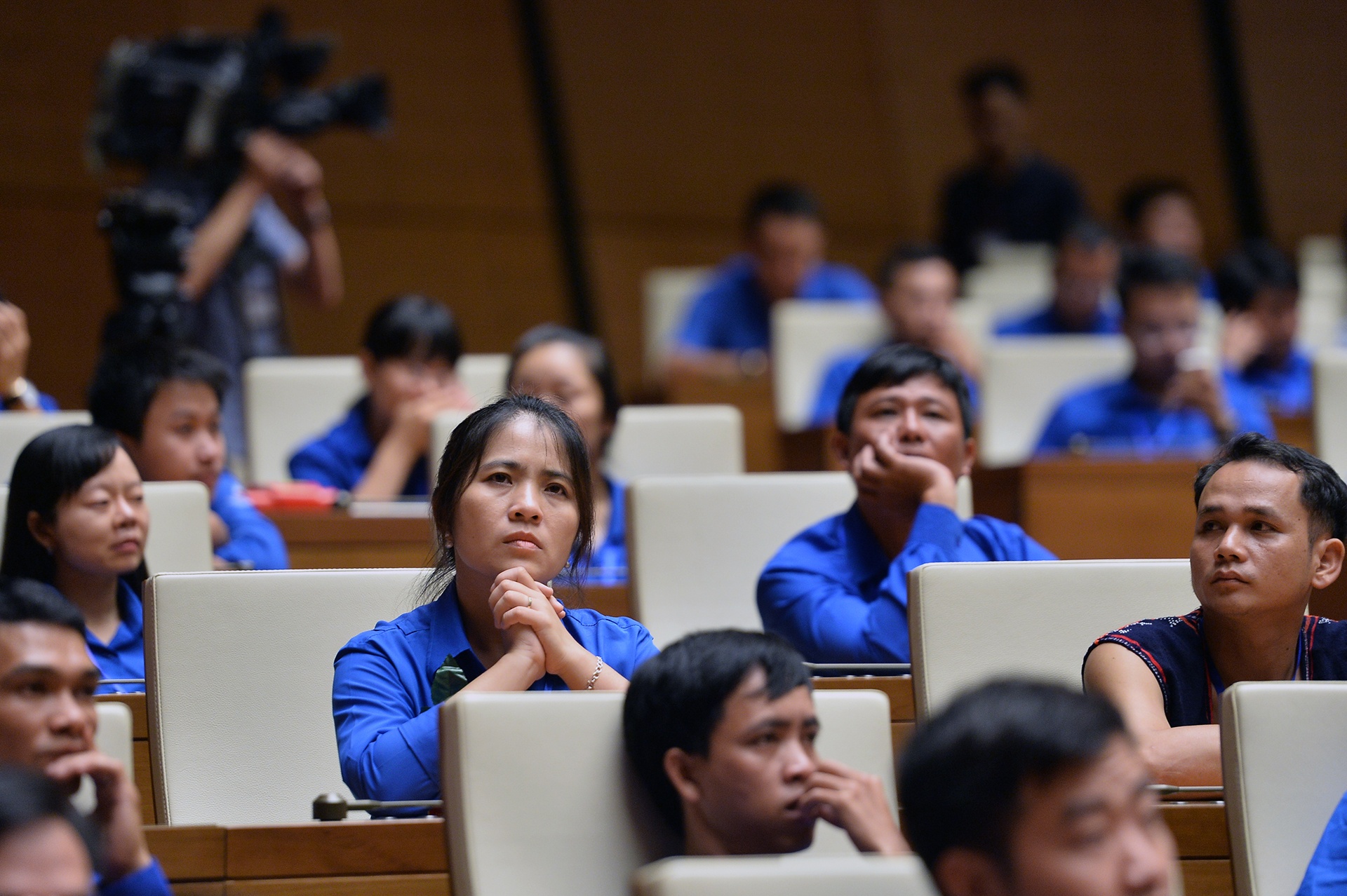 Chu tich Quoc hoi gap go thanh nien Viet Nam anh 12