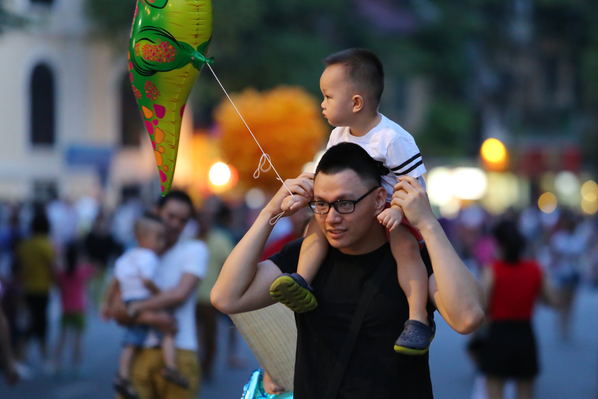 phố đi bộ bên hồ Gươm ảnh 5 pho di bo ben ho Guom anh 5