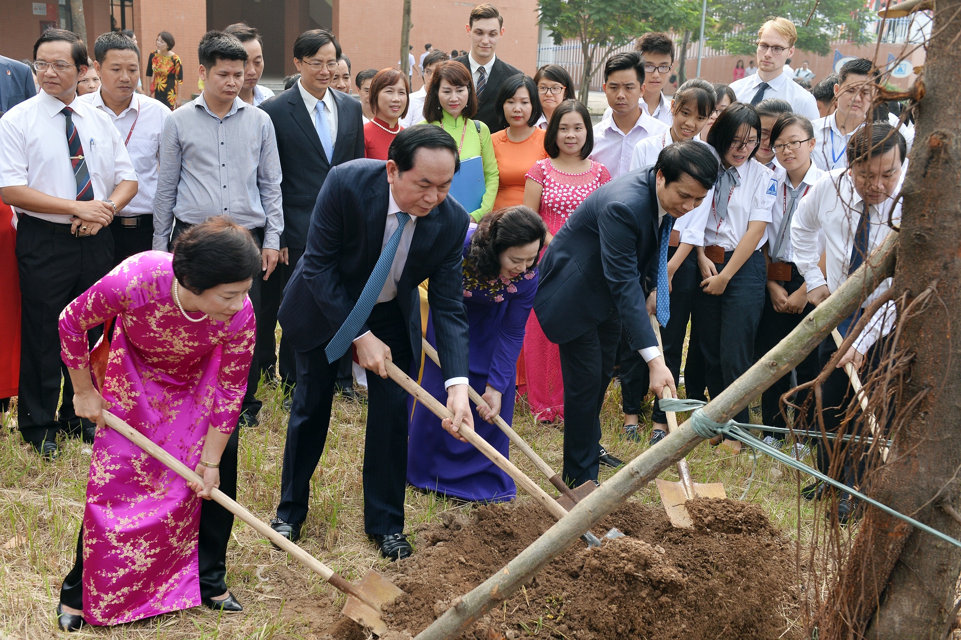 Chu tich nuoc khai giang nam hoc moi anh 13