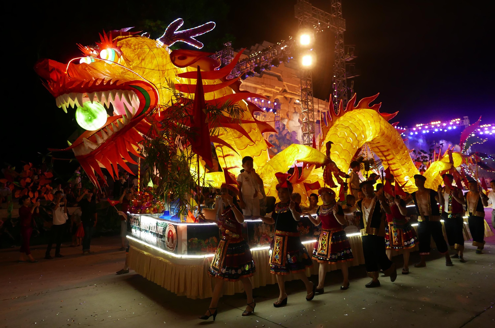 den long khong lo o Tuyen Quang anh 5
