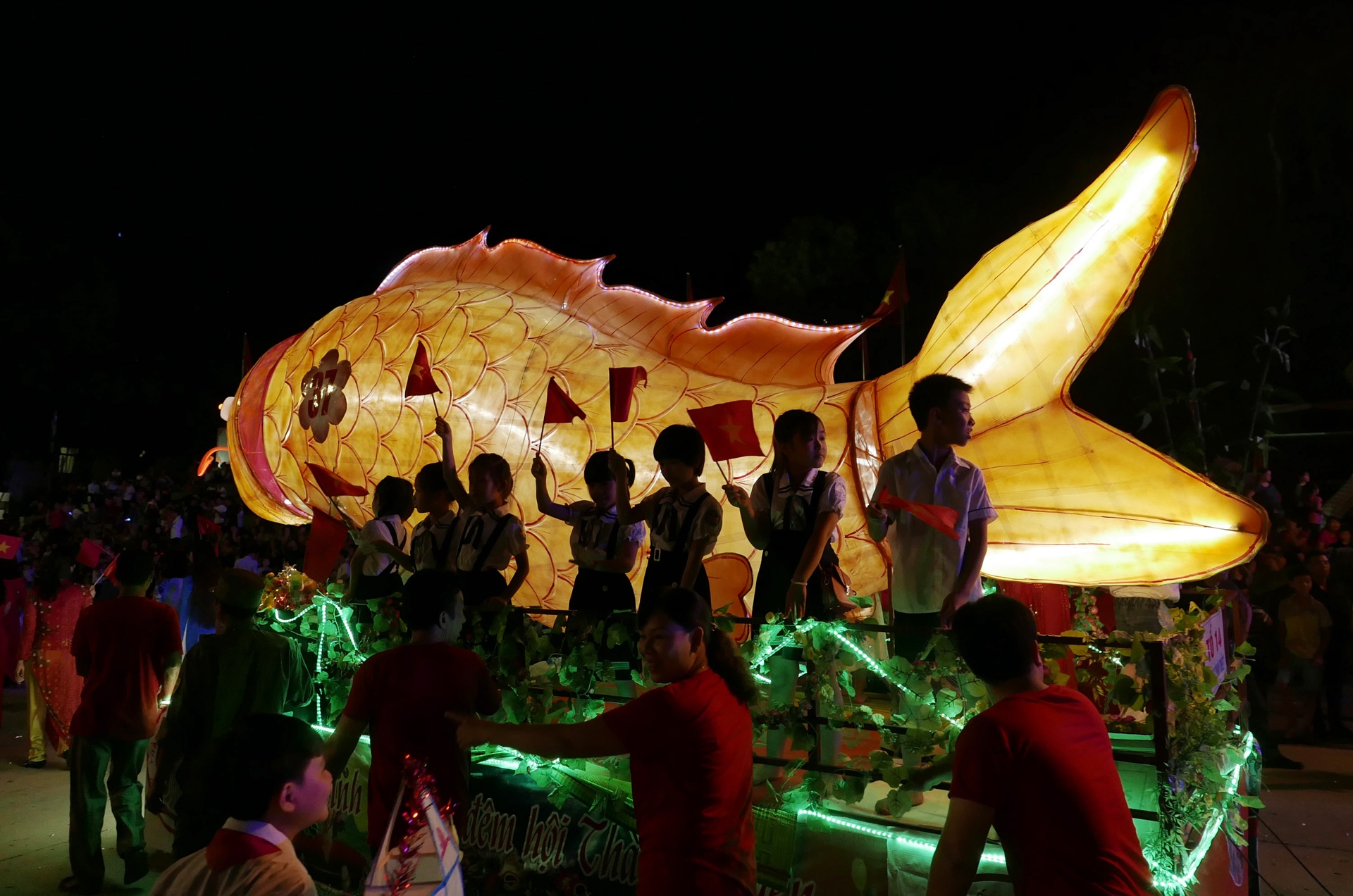 den long khong lo o Tuyen Quang anh 12