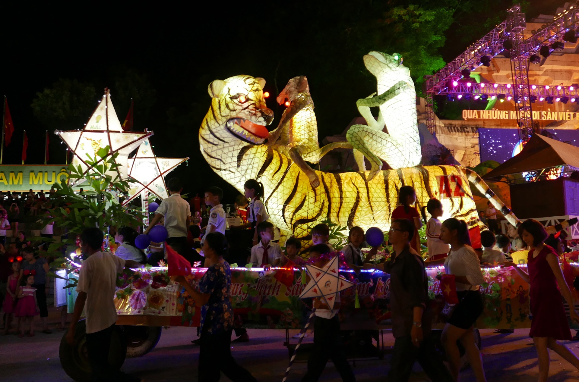 den long khong lo o Tuyen Quang anh 2