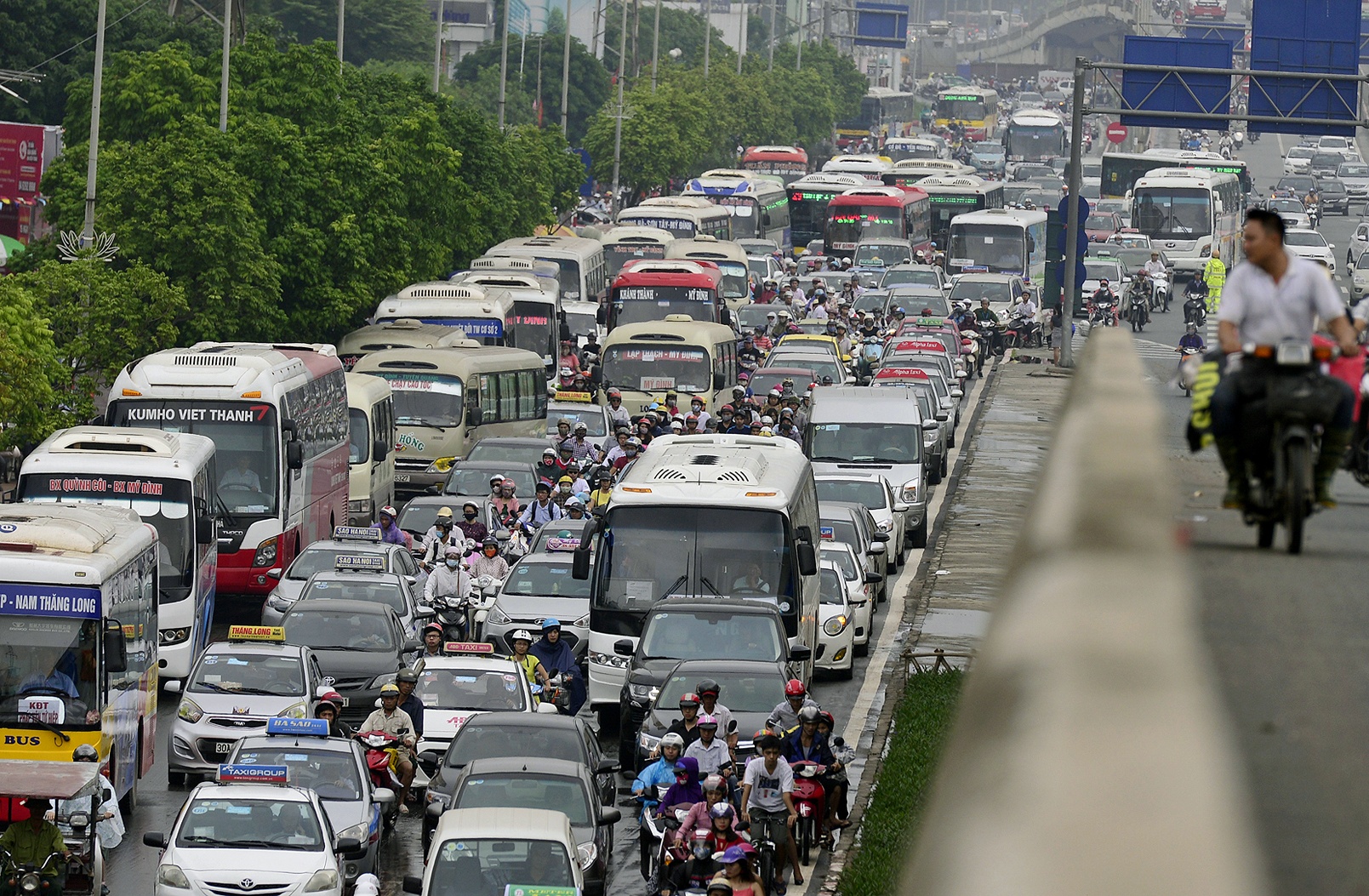 Nguyen nhan un tac giao thong anh 8