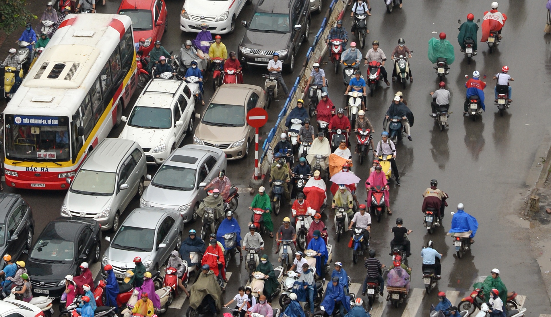 Nguyen nhan un tac giao thong anh 12