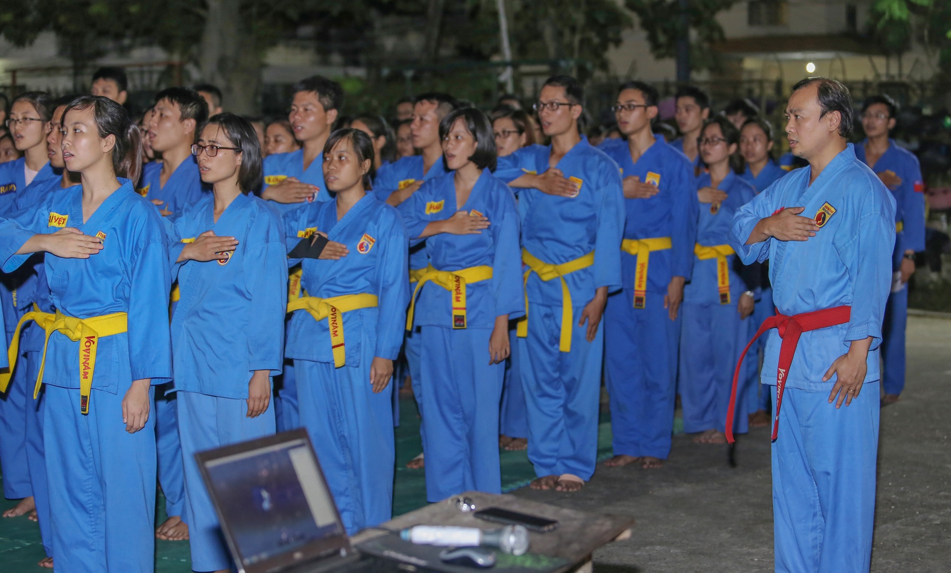 Le Hai Binh day vovinam anh 3