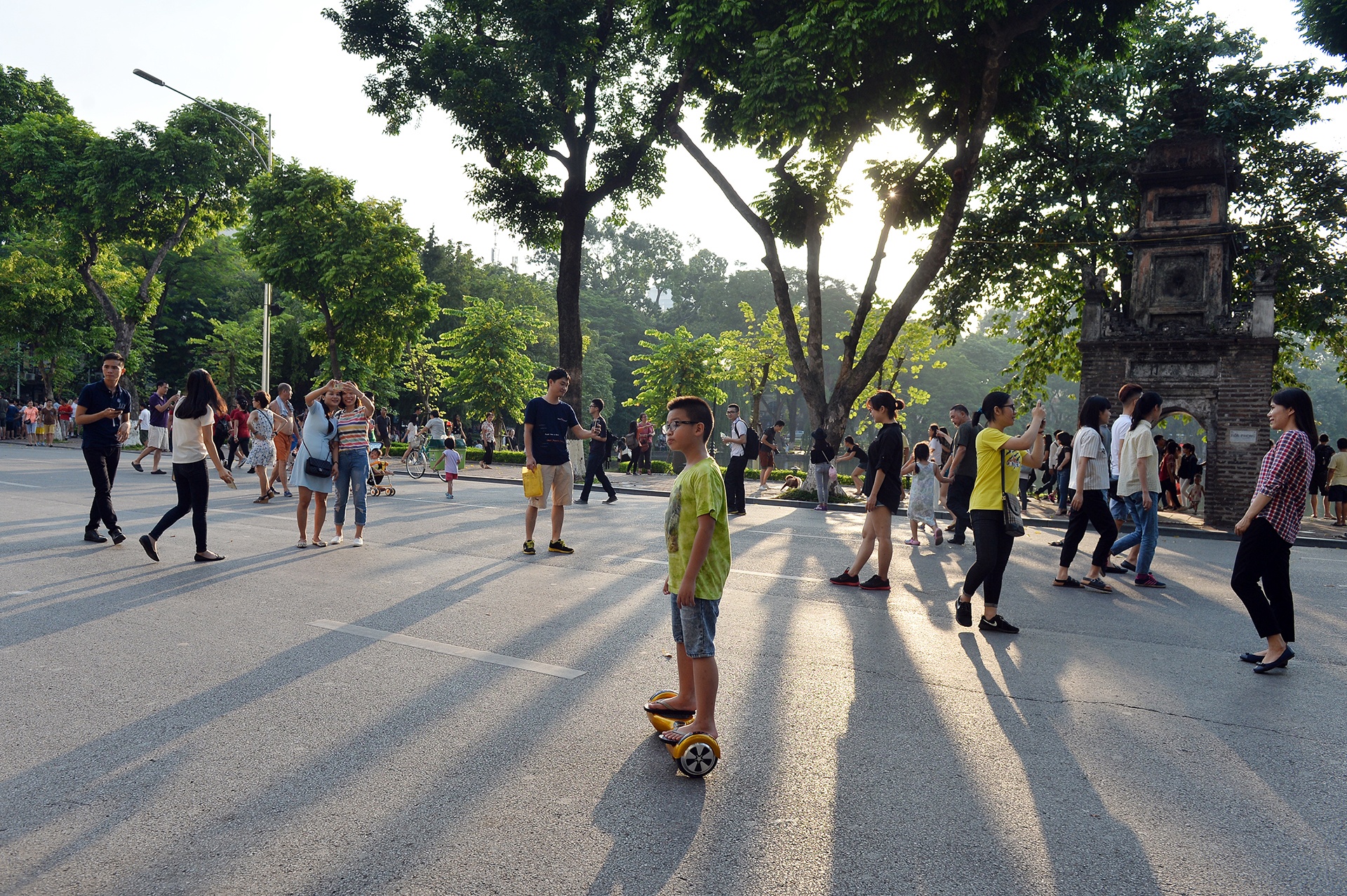 pho di bo ho Guom Ha Noi anh 1