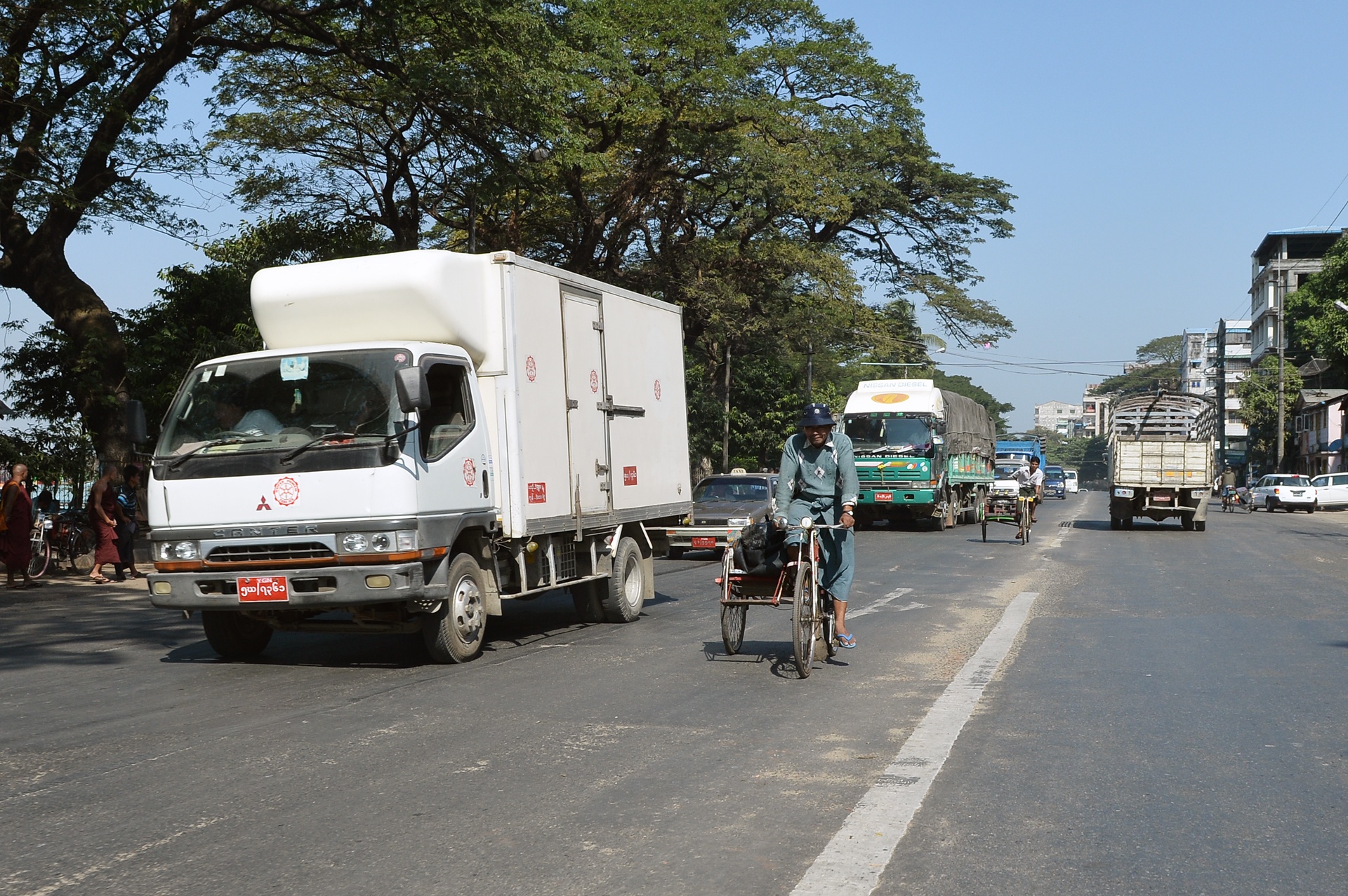 phuong tien van tai cong cong o Dong Nam A anh 14