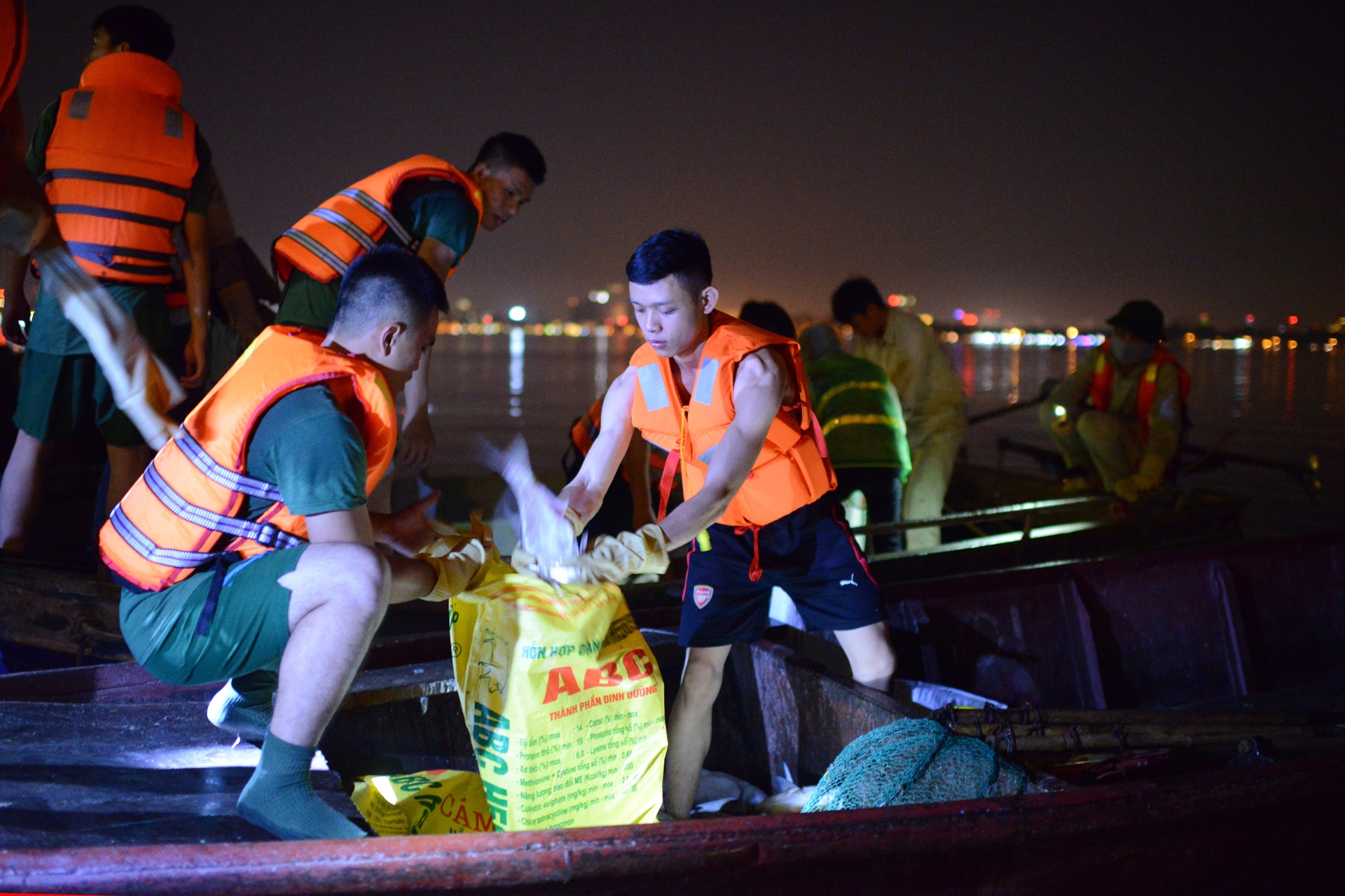 ca chet tren ho Tay anh 5