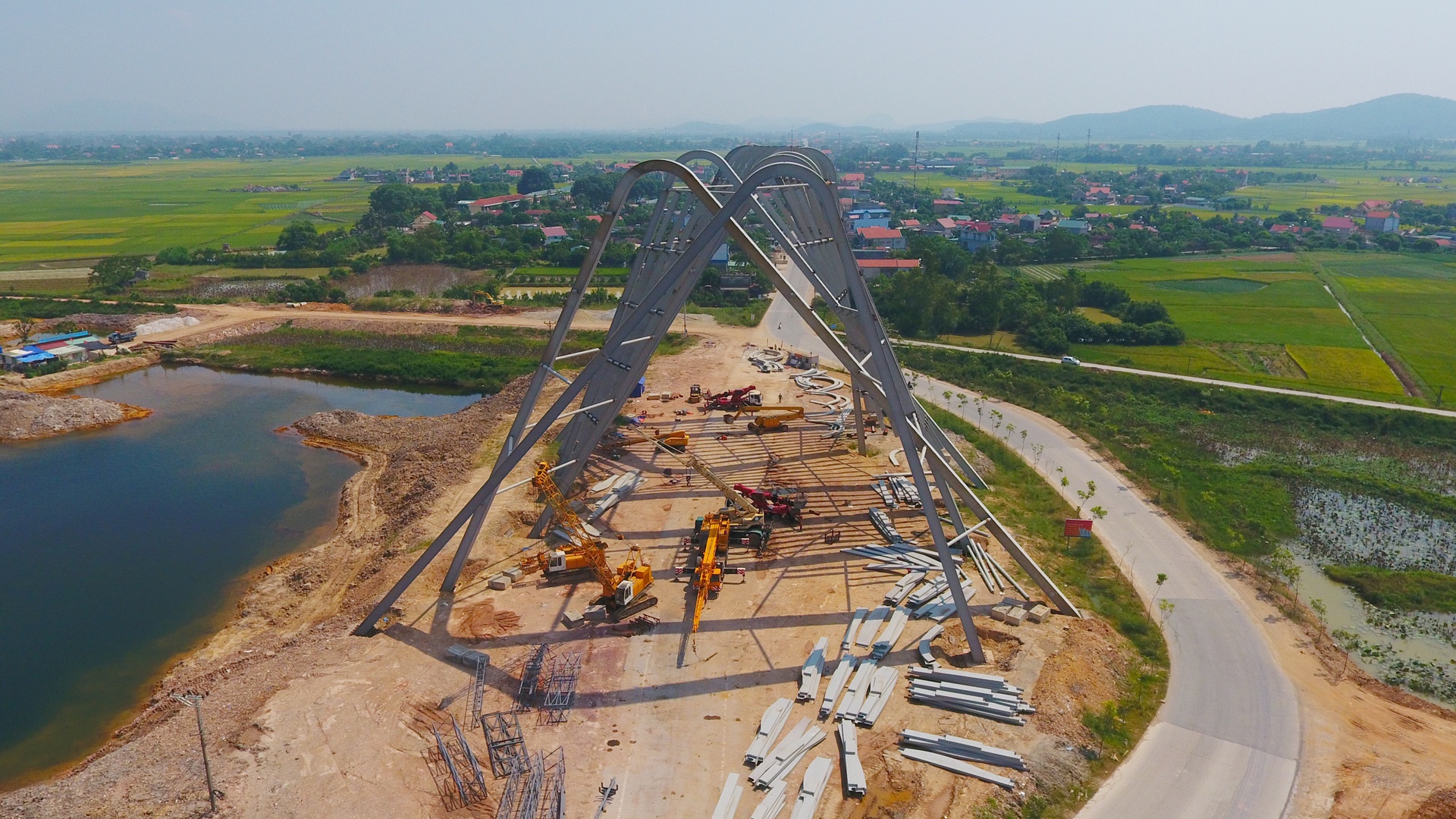 cong chao doc dao o Dong Trieu Quang Ninh anh 4