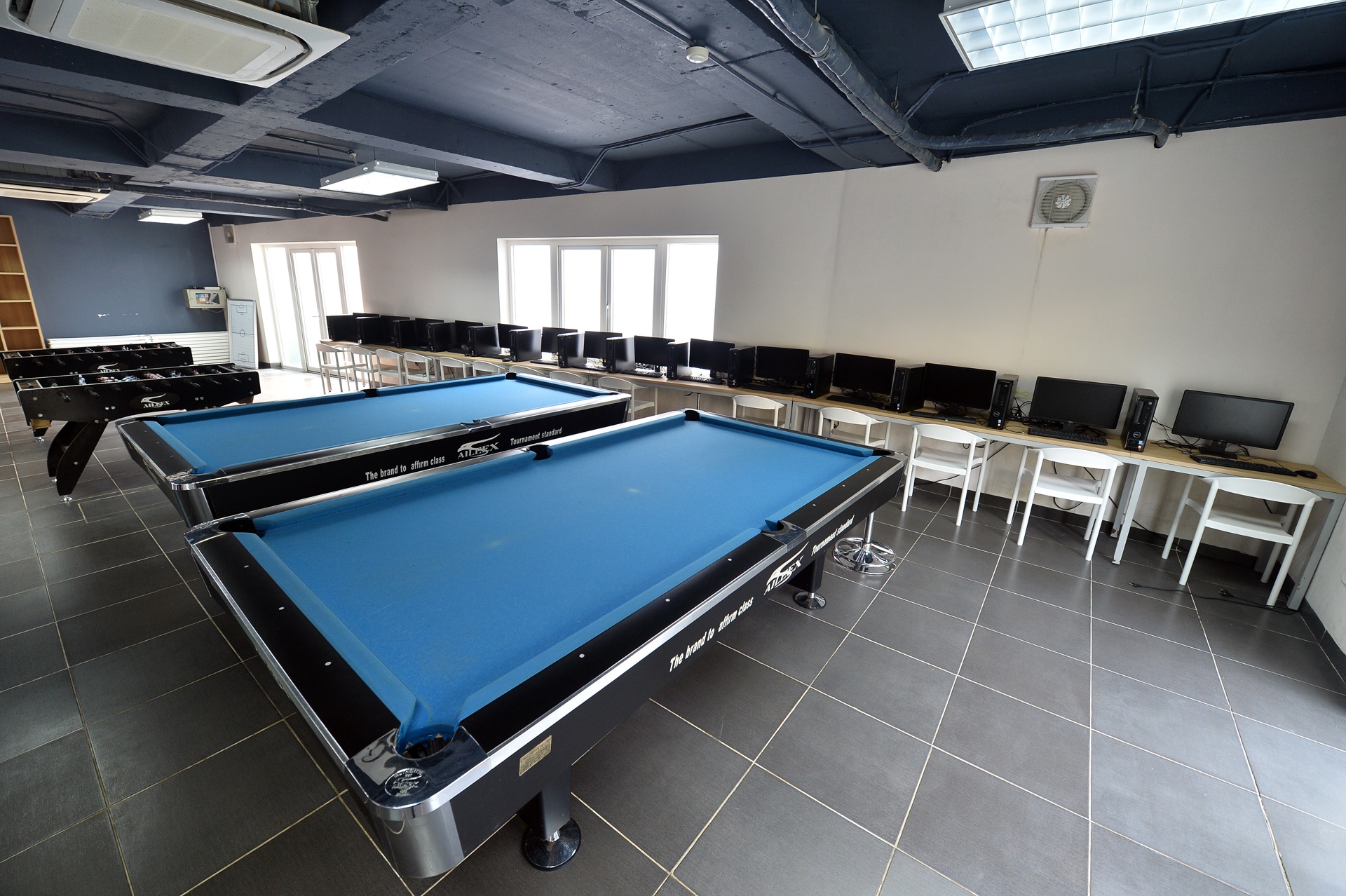 Trung tam the thao hien dai o Ha Noi anh 13