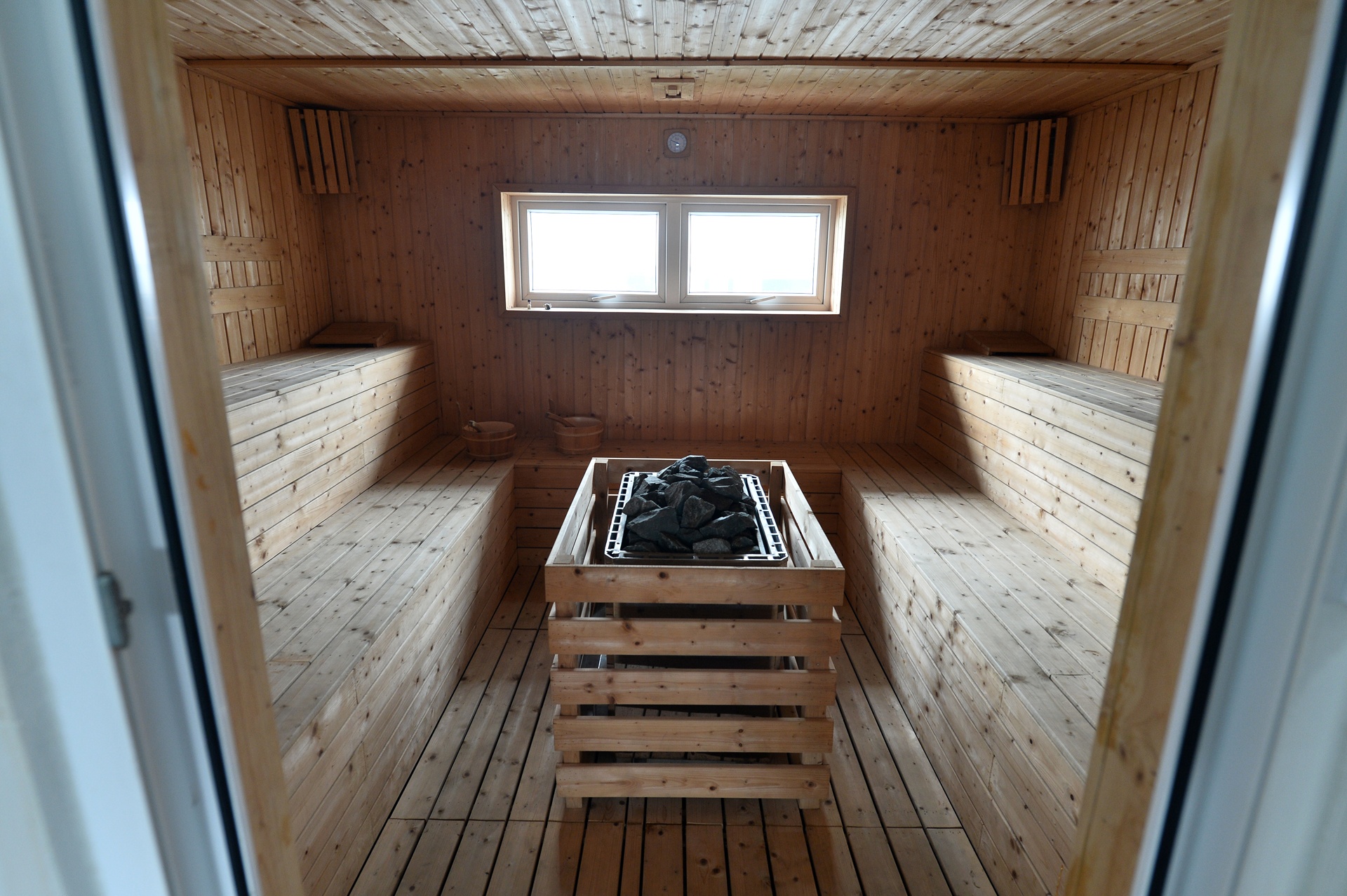 Trung tam the thao hien dai o Ha Noi anh 14